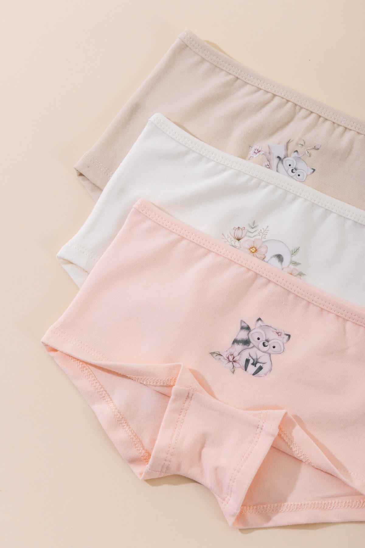 Kız Çocuk Pamuklu Renkli Baskılı Likralı Boxer 3'lü Paket 5744 Renkli