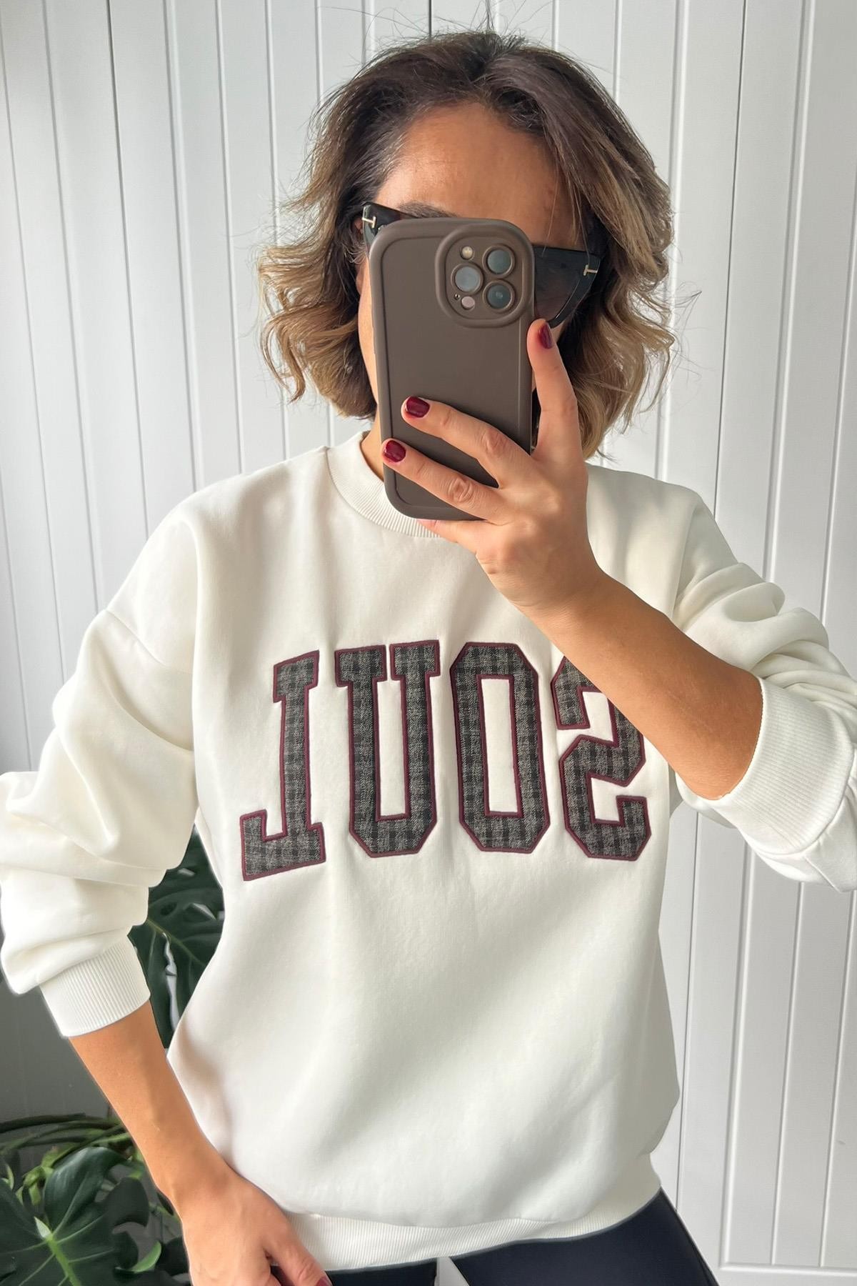 İşlemeli Oversize Sweatshirt