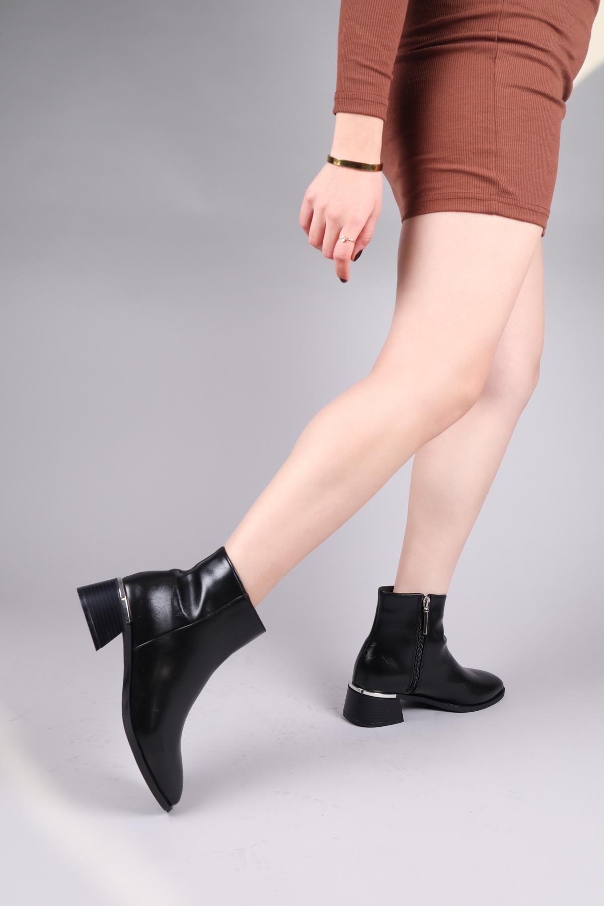 BENELLA Düz Alçak Topuklu Bot SİYAH