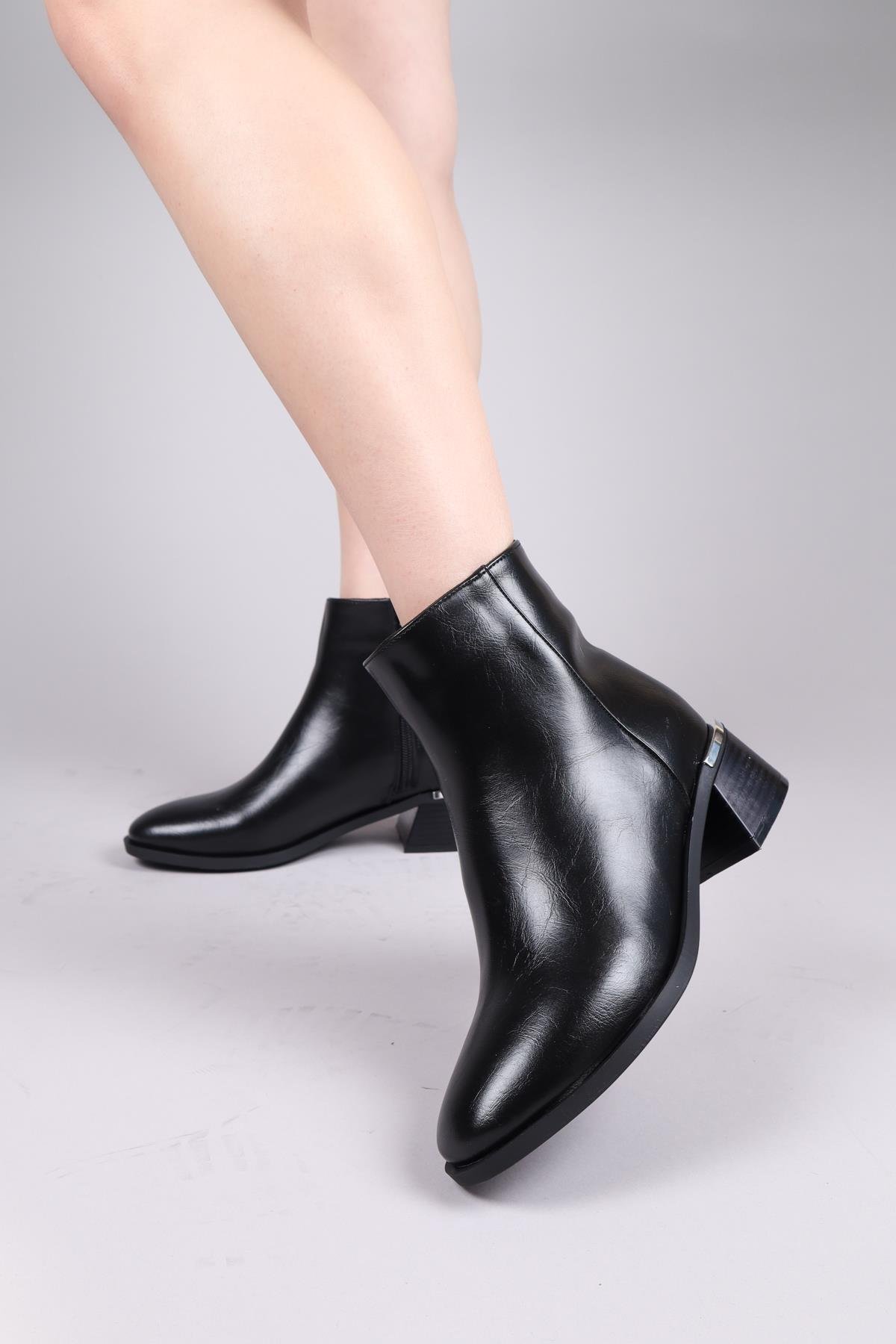 BENELLA Düz Alçak Topuklu Bot SİYAH