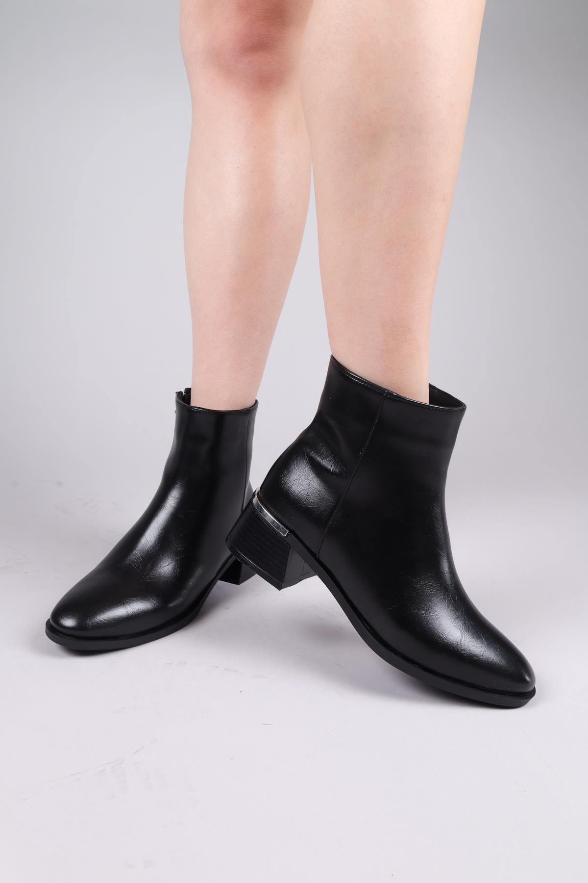 BENELLA Düz Alçak Topuklu Bot SİYAH