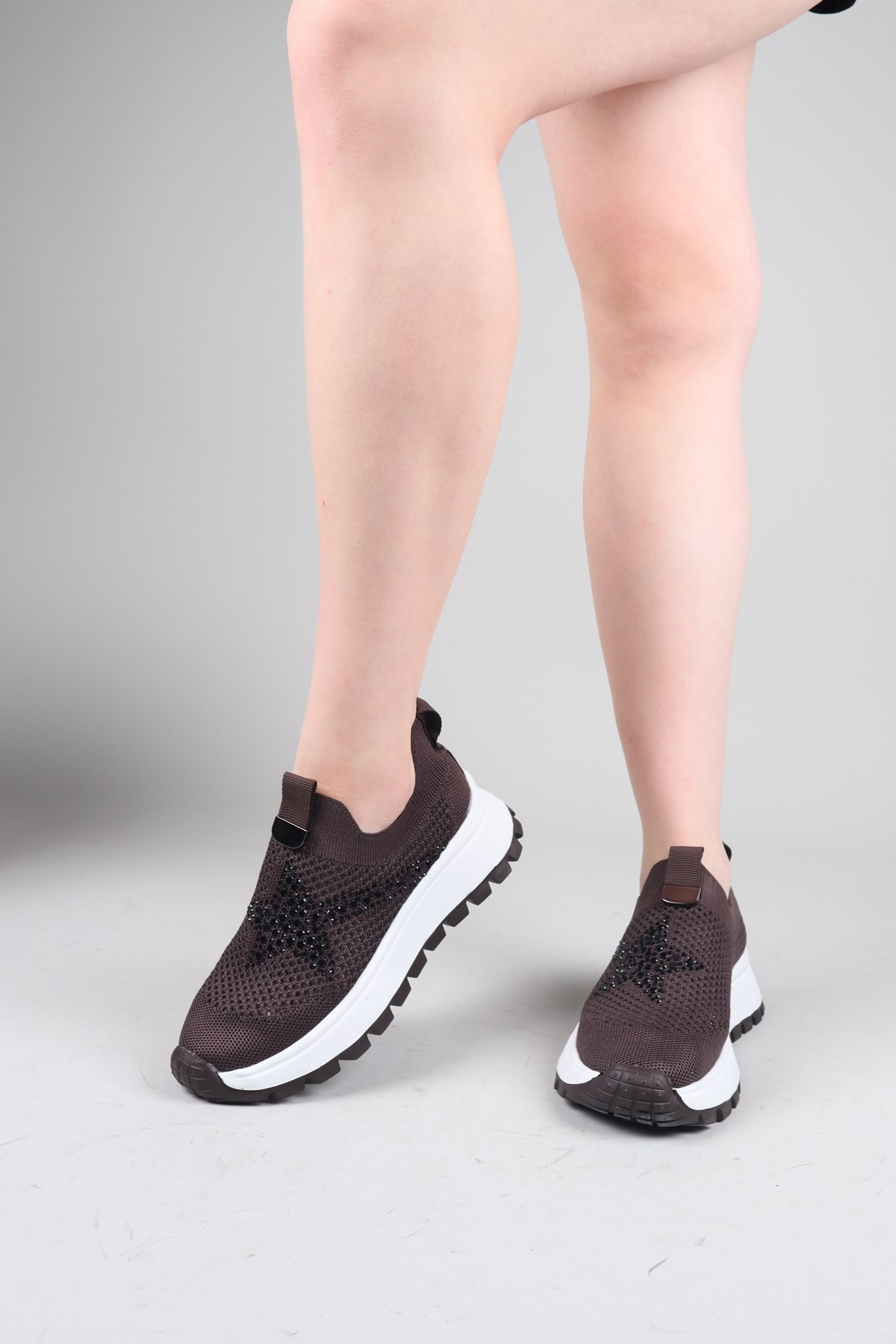 CAMİRİ Taş Aksesuarlı Triko Bağcıksız Sneakers KAHVERENGİ
