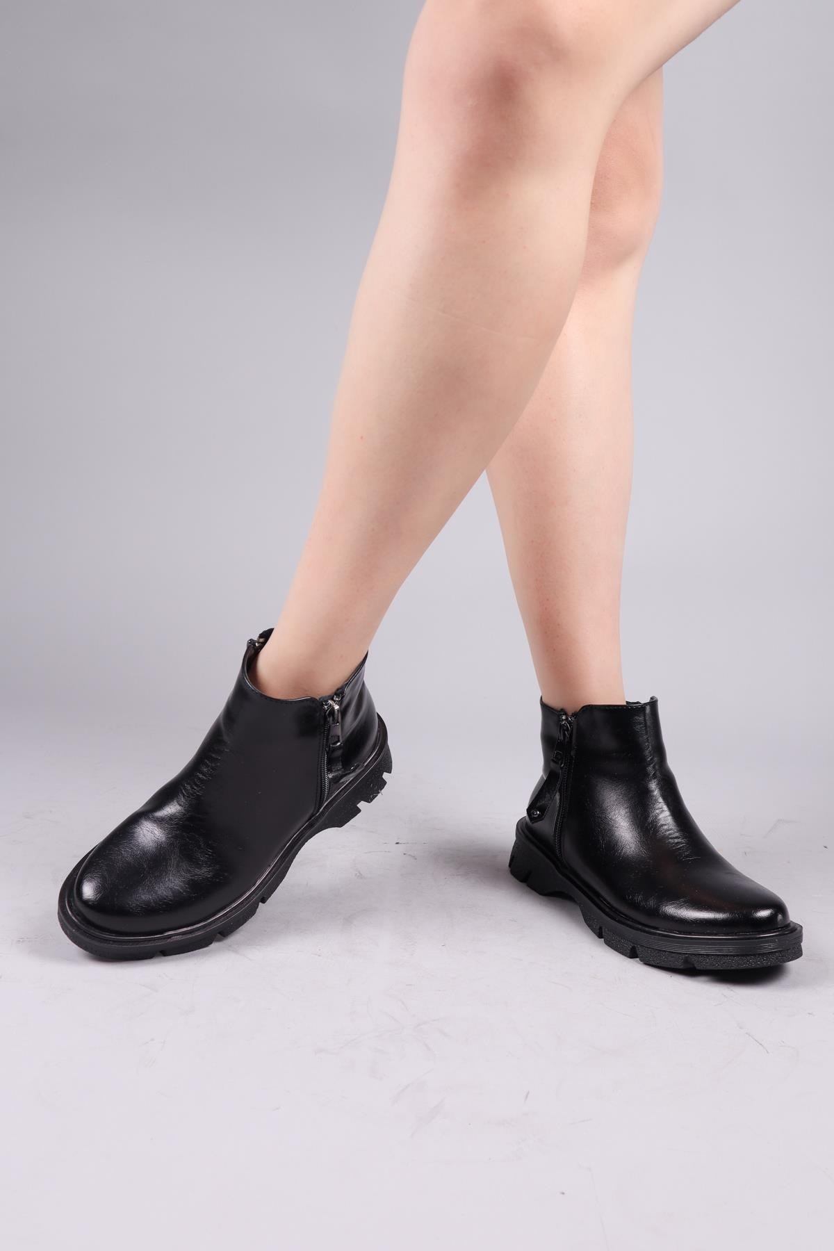 CONNEL Fermuar Aksesuarlı Bot SİYAH