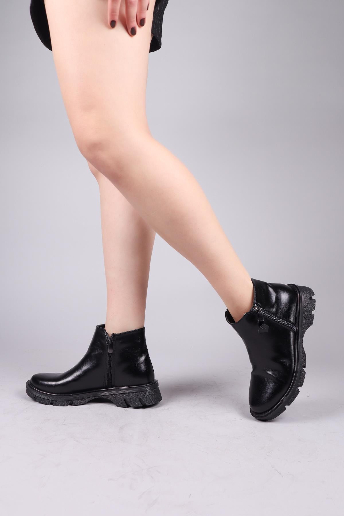 CONNEL Fermuar Aksesuarlı Bot SİYAH