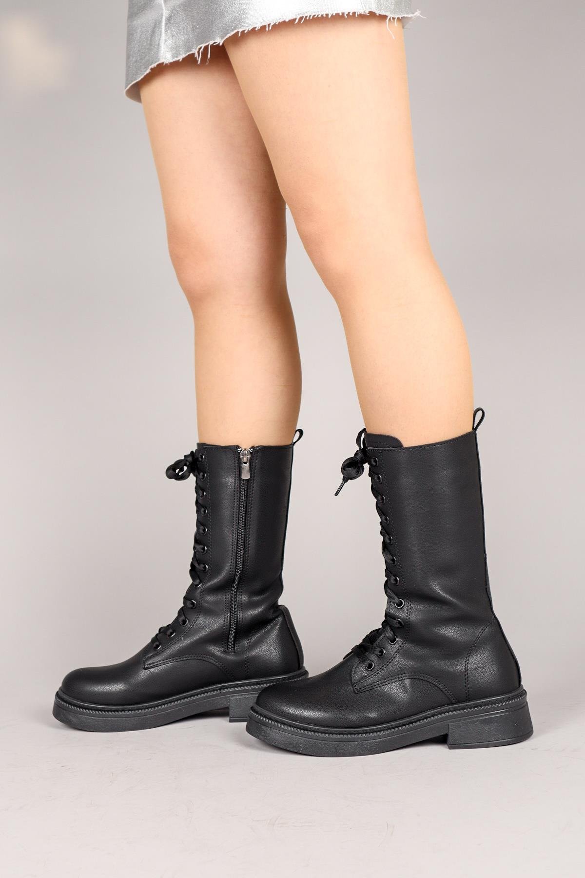EVA Bağcıklı Yarım Çizme SİYAH