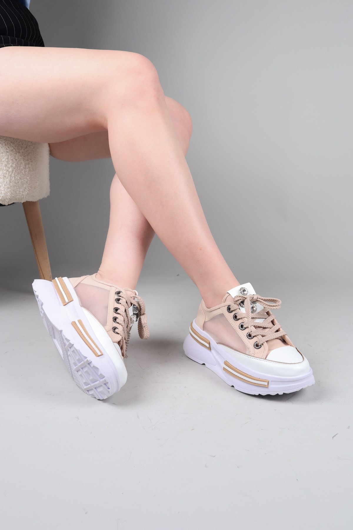 FELI Taş Aksesuarlı File Sneakers BEJ