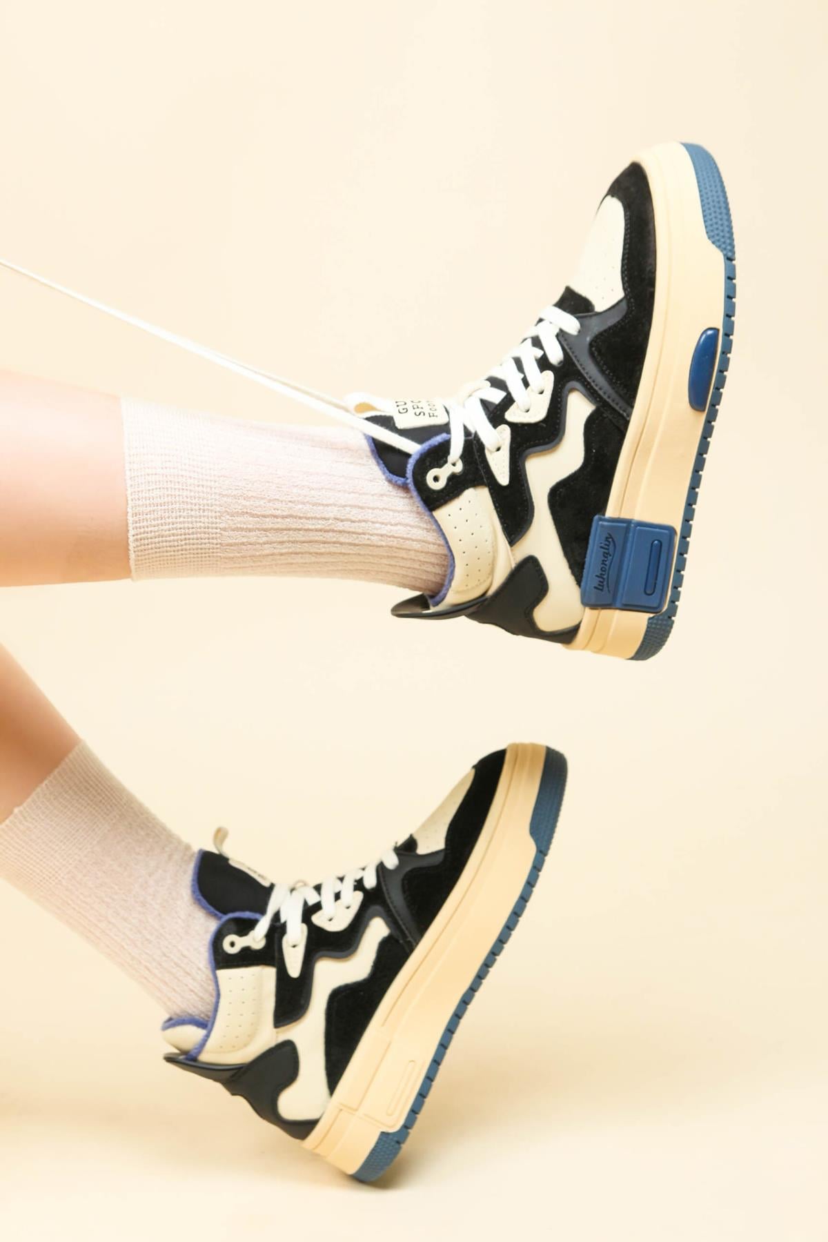 GUJA Garnili Kalın Taban Sneakers SİYAH