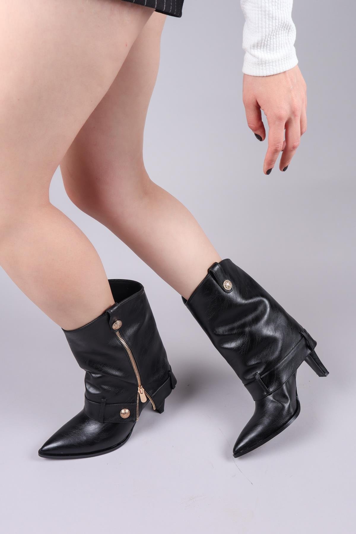 JUNIN Kat Görünümlü Fermuar Aksesuarlı Yarım Çizme SİYAH