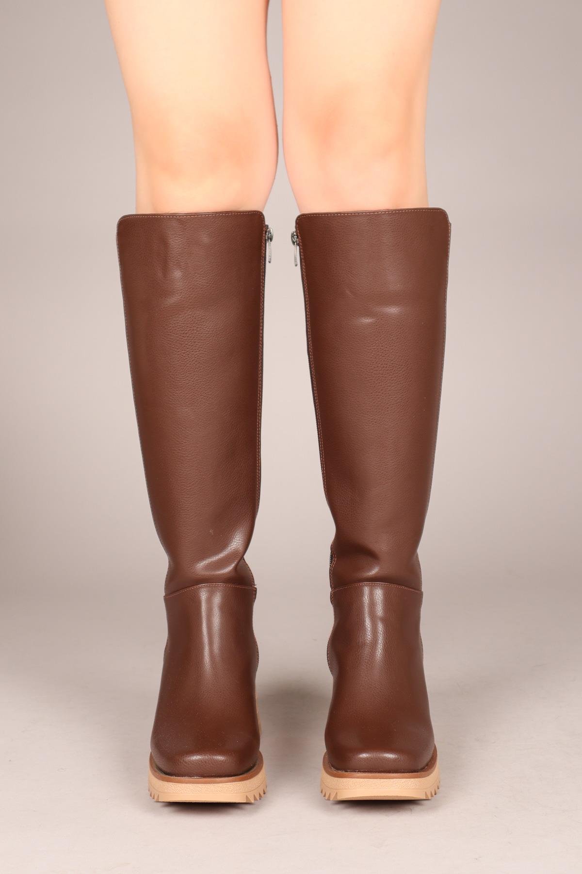 Kalın Topuklu Cilt Çizme ACI KAHVE