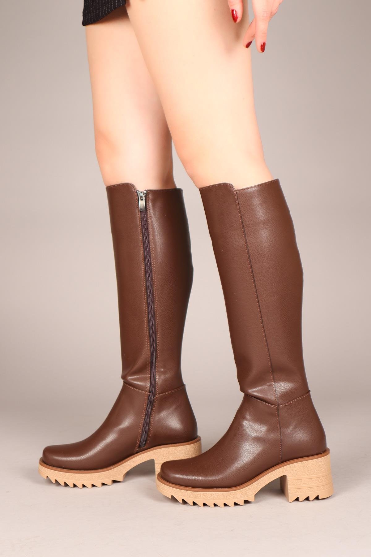Kalın Topuklu Cilt Çizme ACI KAHVE