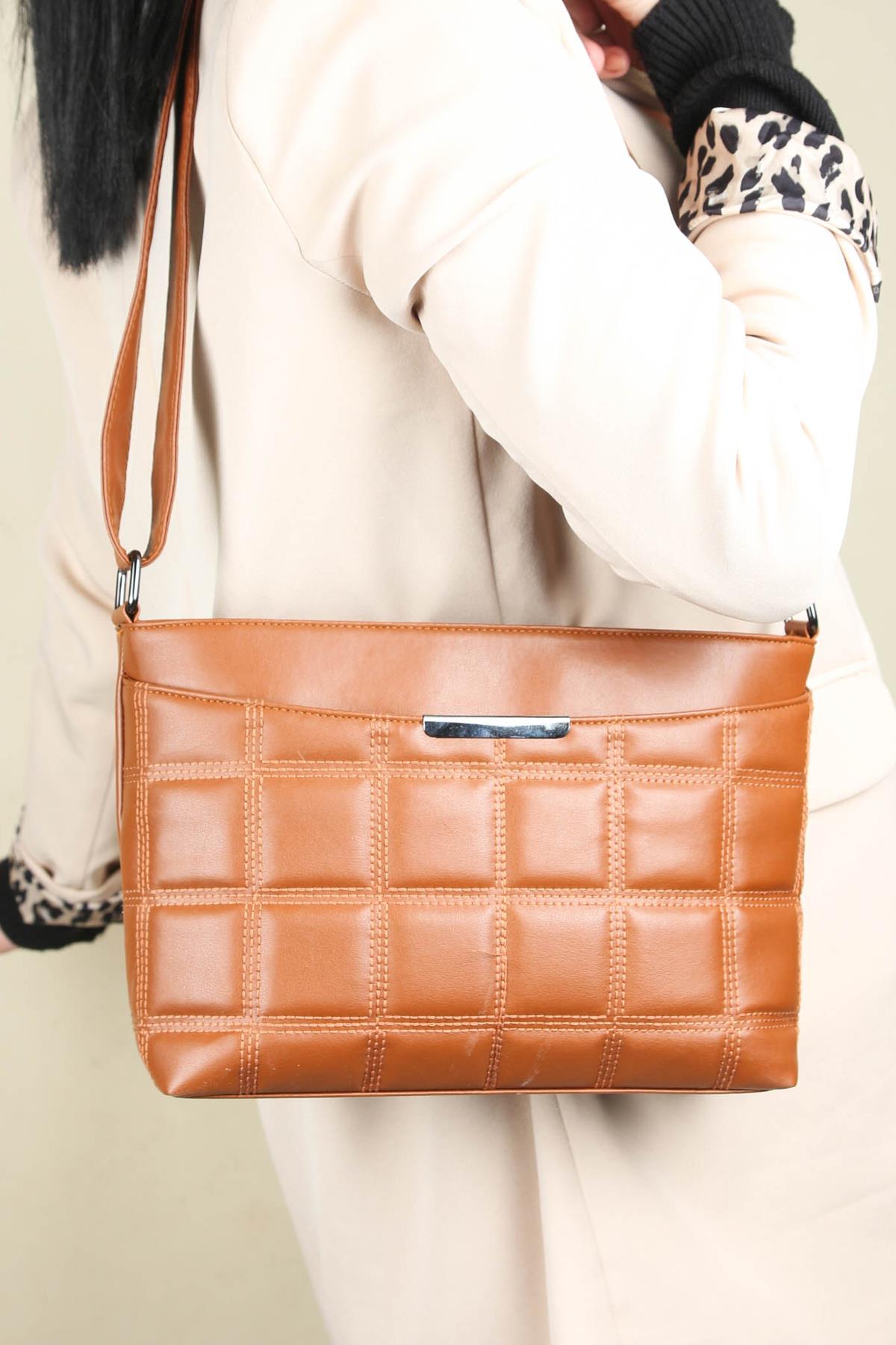 Kapitoneli Çapraz Çanta TABAÇANTA