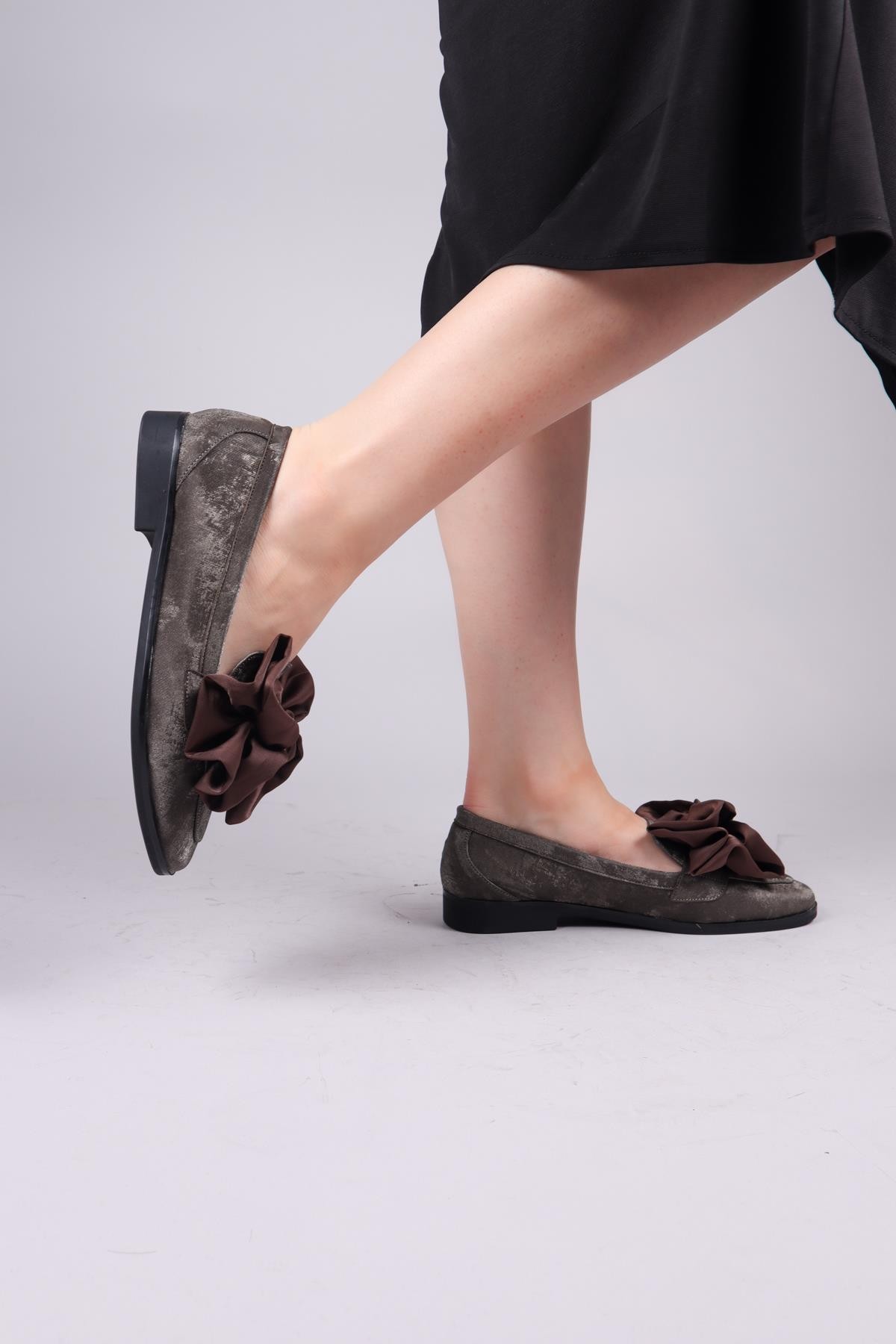 LOBİTO Saten Fiyonklu Loafer FÜME