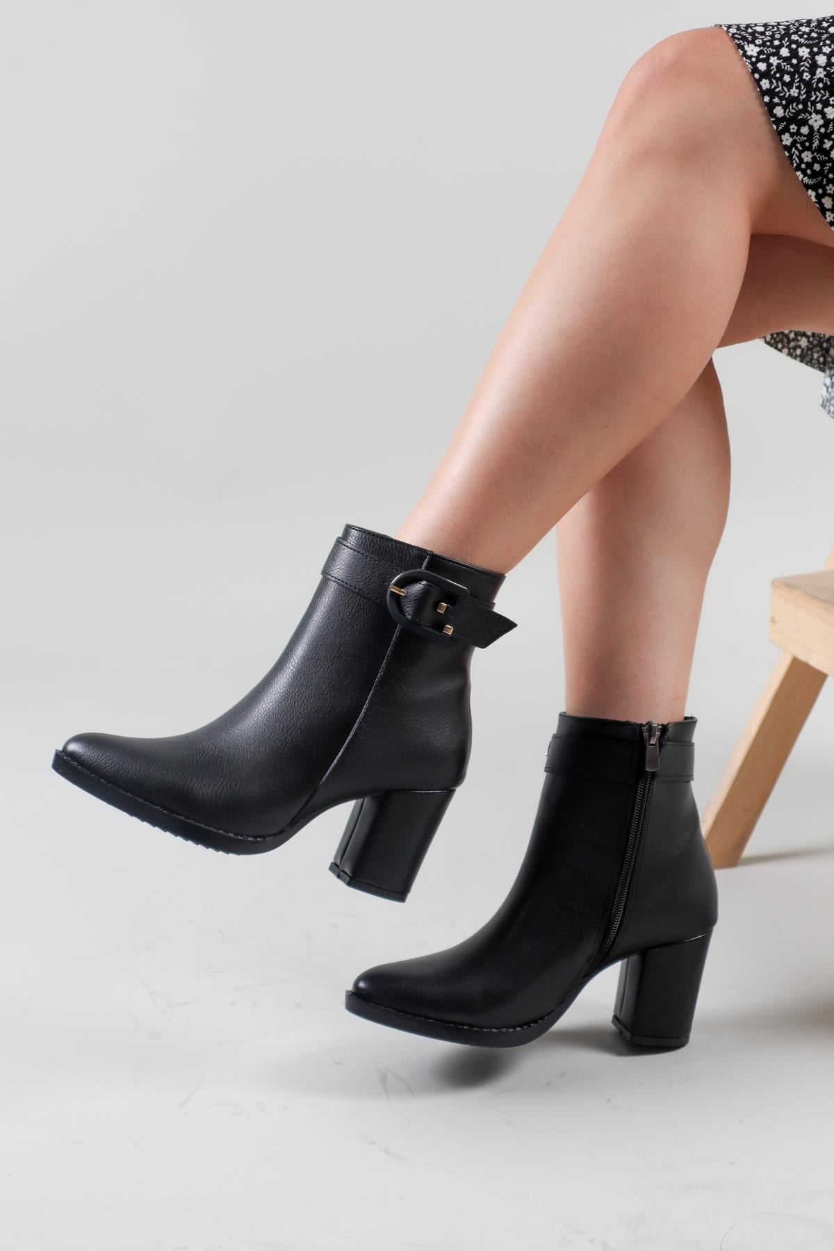 MAGDOLNA Kemerli Kadın Topuklu Bot SİYAH