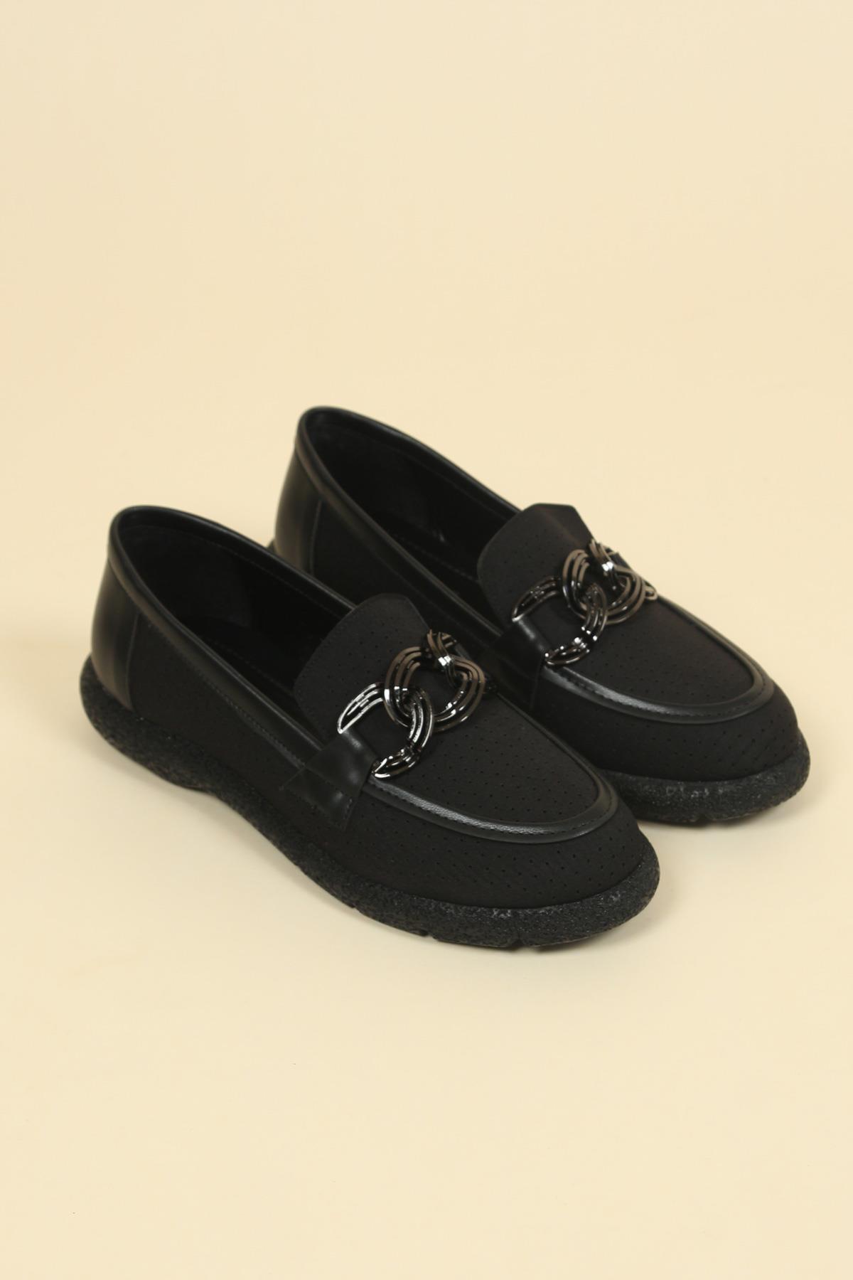 Metal Halkalı Delikli Loafer SİYAH