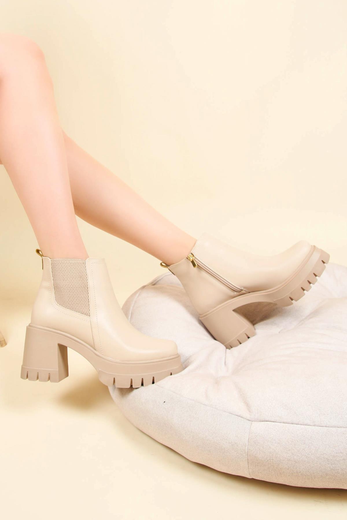 Platform Topuklu Lastikli Bot TEN