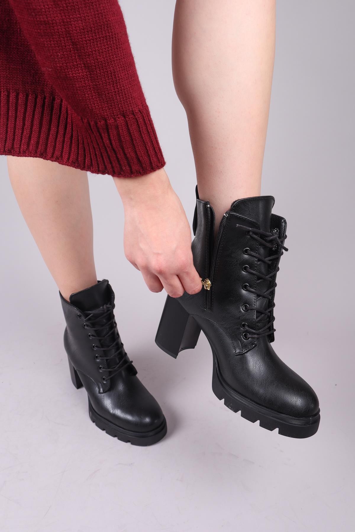 ROSTOCK Bağcık Aksesuarlı Topuklu Bot SİYAH