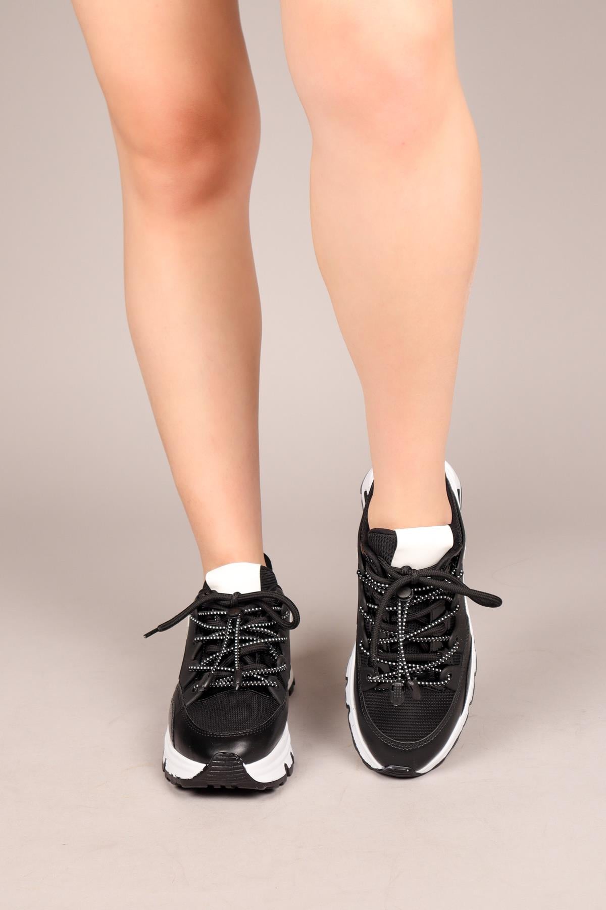 SOPHIE Bağcıklı Sneakers SİYAH