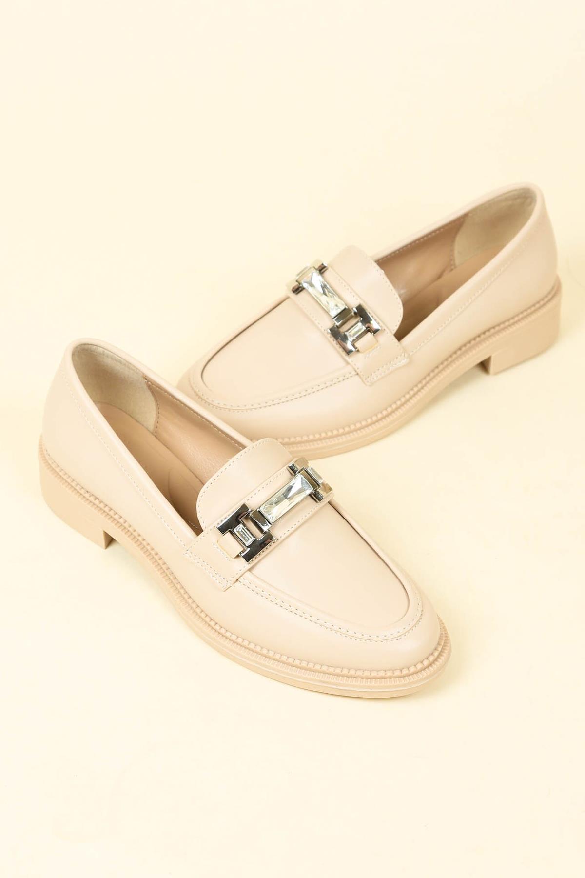 Taş Aksesuarlı Cilt Loafer TEN