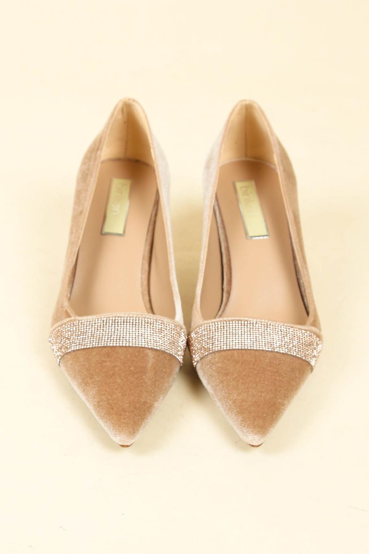 Taş Bantlı Alçak Topuklu Kadife Stiletto VİZON