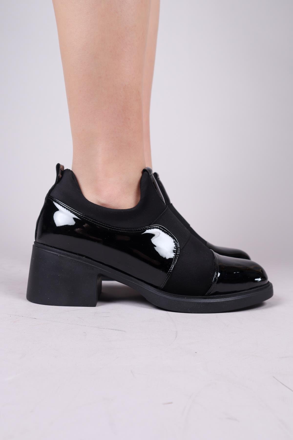 VELIN Rugan Garnili Topuklu Bootie SİYAH