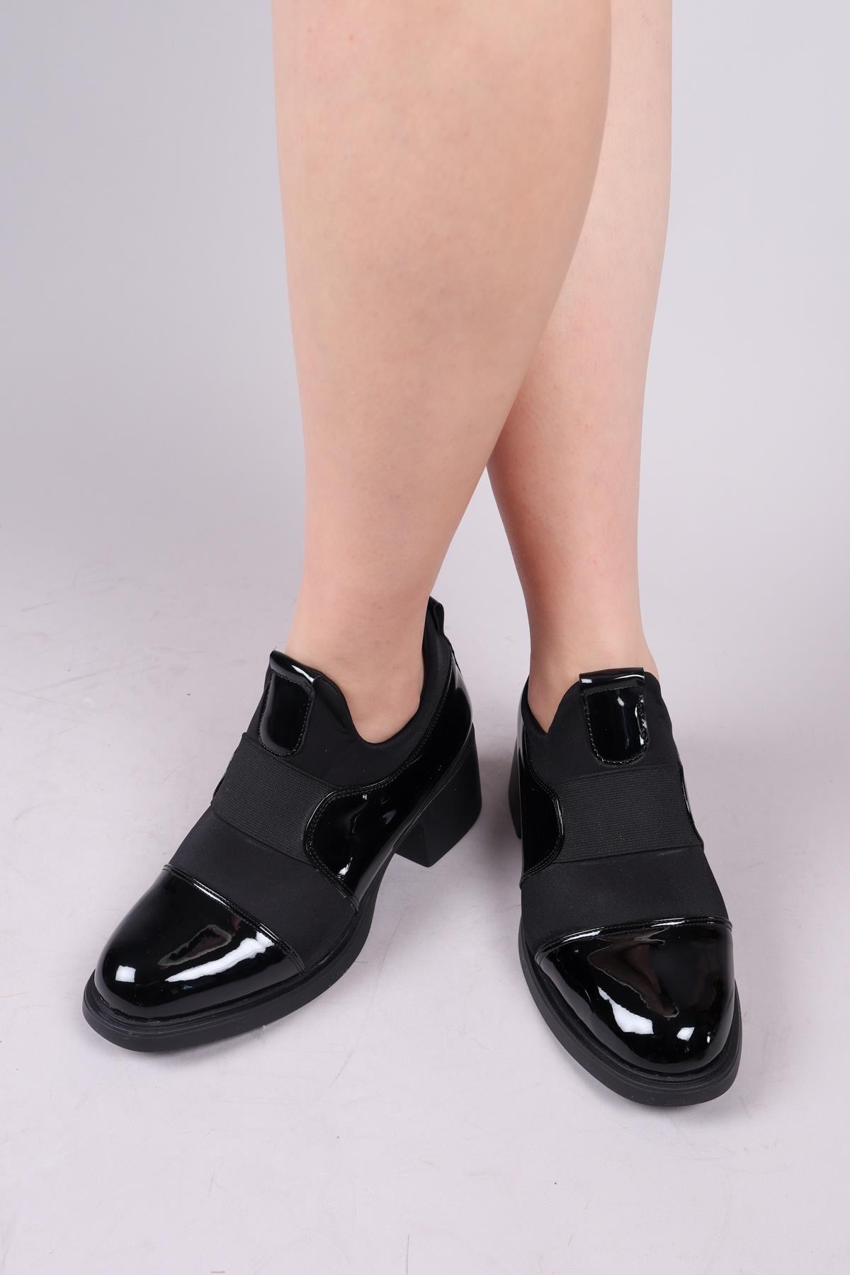 VELIN Rugan Garnili Topuklu Bootie SİYAH