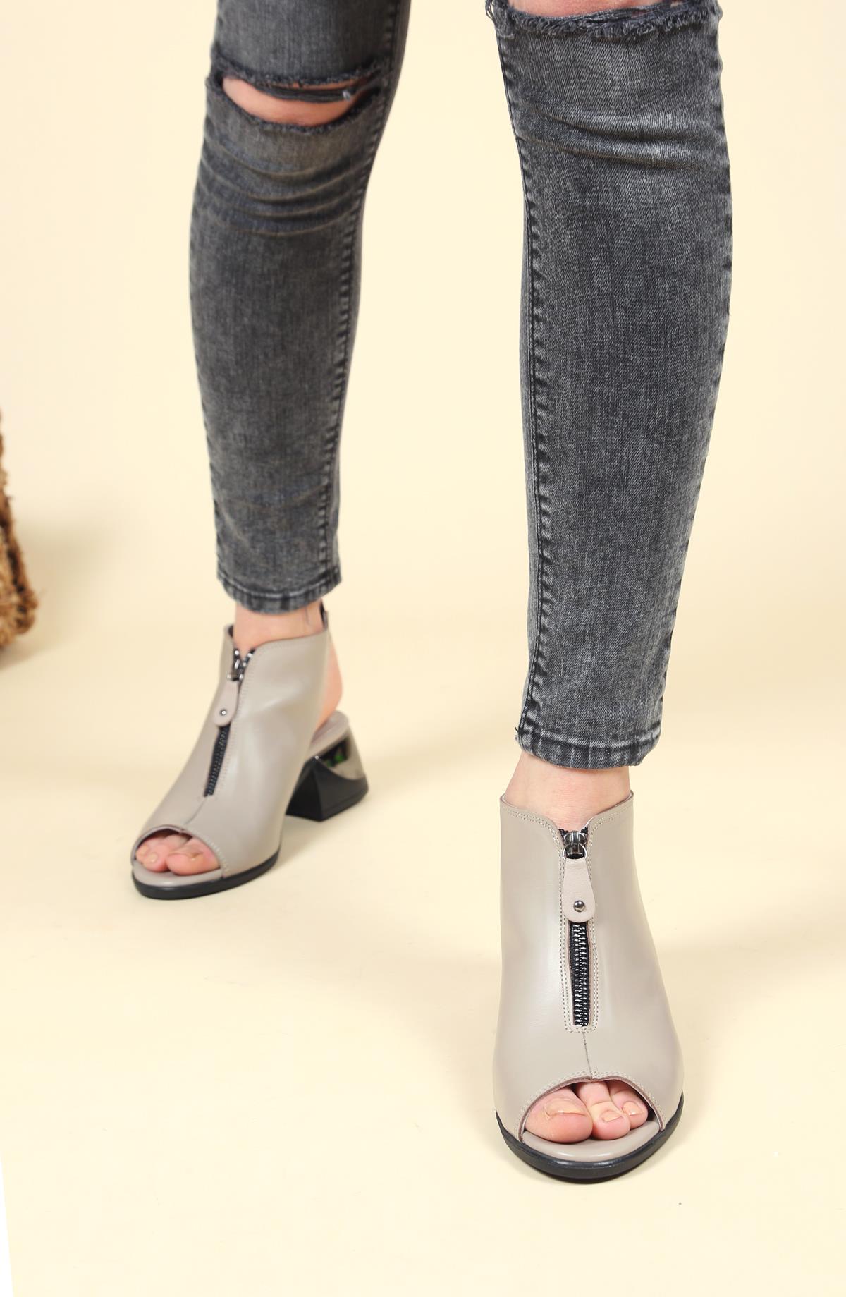 %100 Hakiki Deri Fermuar Detaylı Topuklu Sandalet VİZONTOPUKLU AYAKKABI