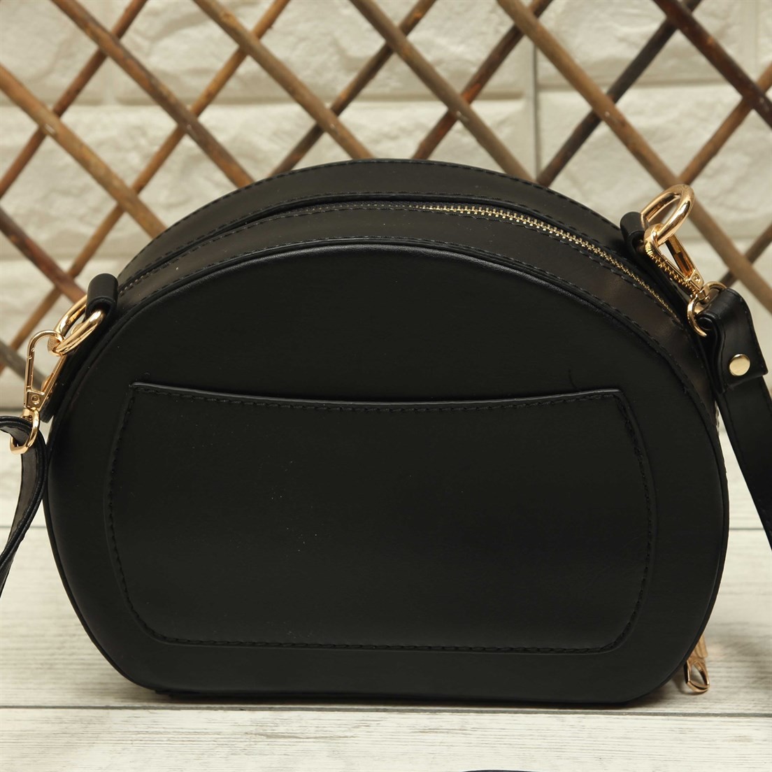 2019/Siyah-Beyaz Yılan Derili Çapraz Çanta
