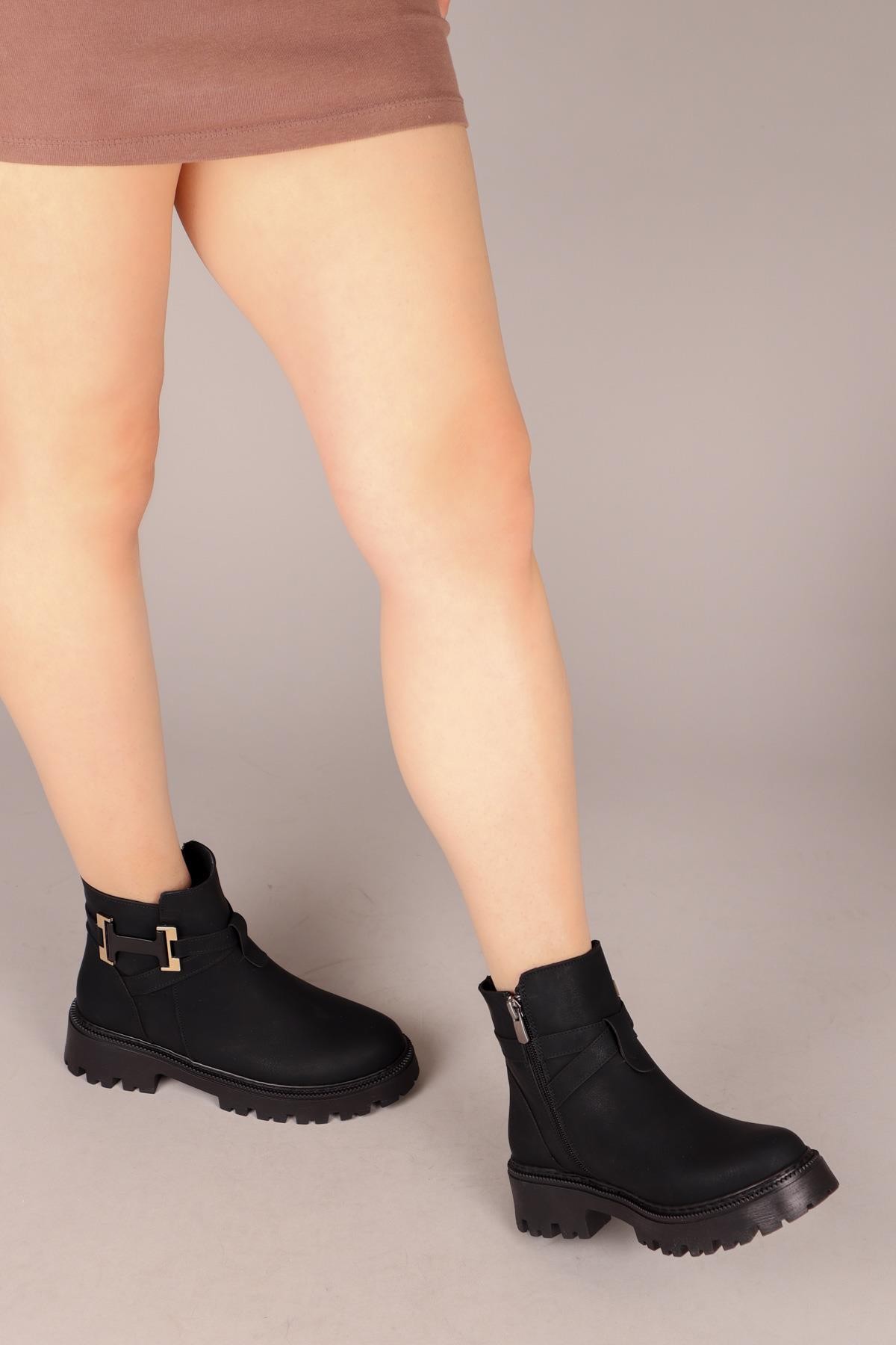 AİNO H Tokalı Kadın Bot SİYAHBOT