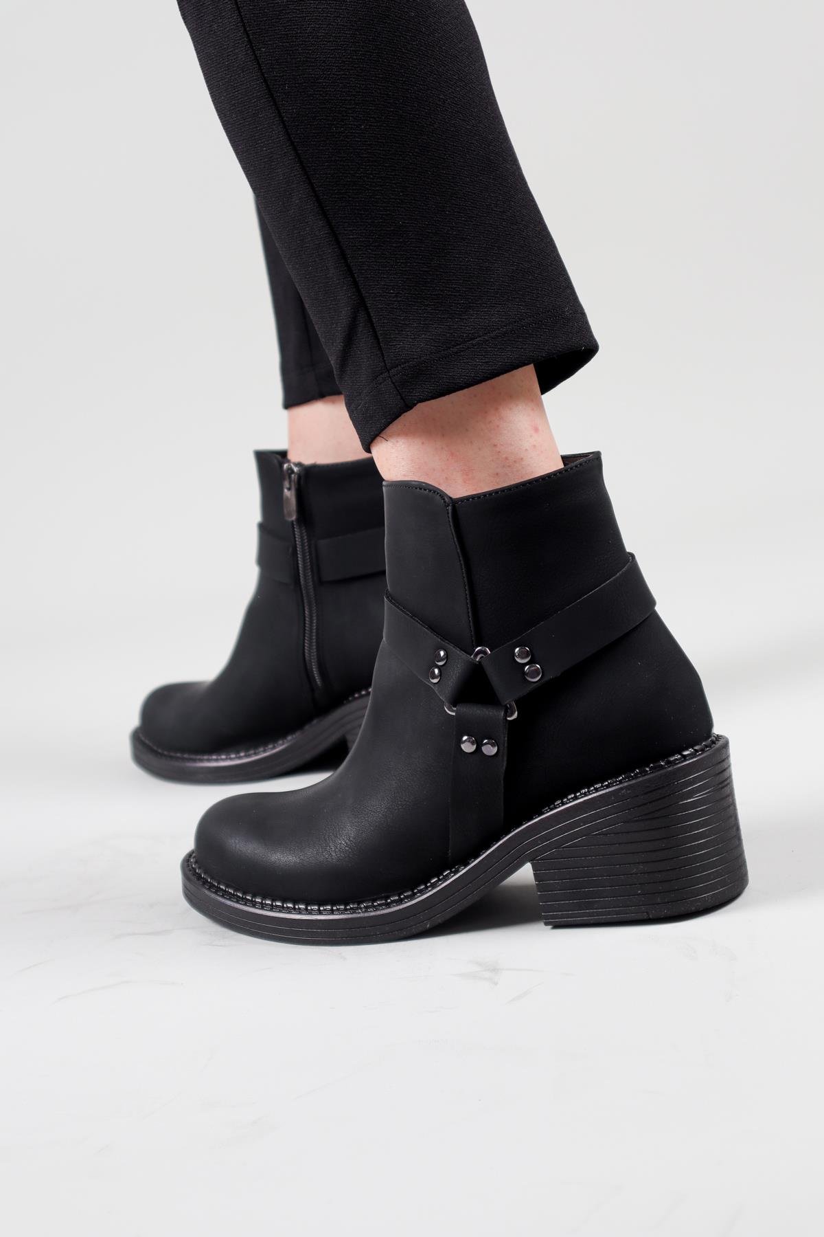 ANETA Fermuarlı Kısa Kadın Bot SİYAHBOT