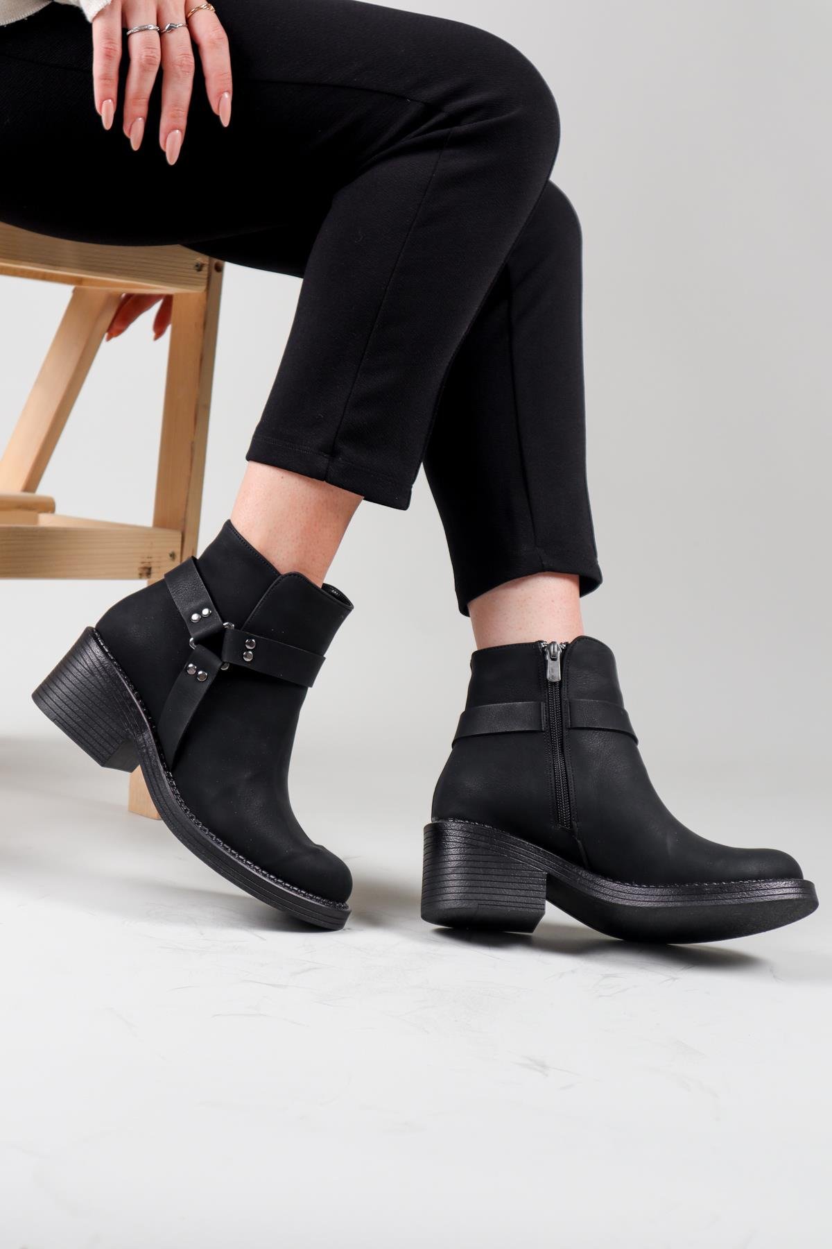 ANETA Fermuarlı Kısa Kadın Bot SİYAHBOT