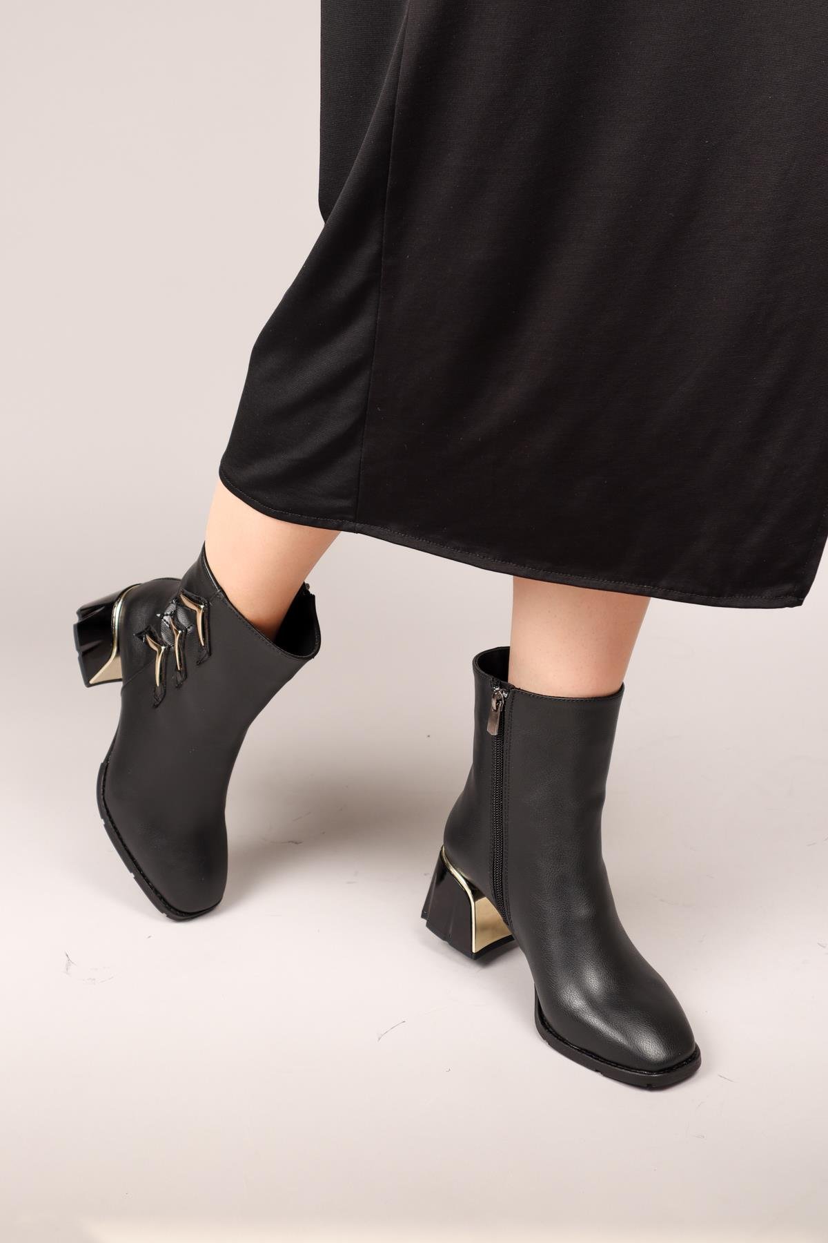 ANOUK Gold Detaylı Topuklu Bot SİYAHBOT