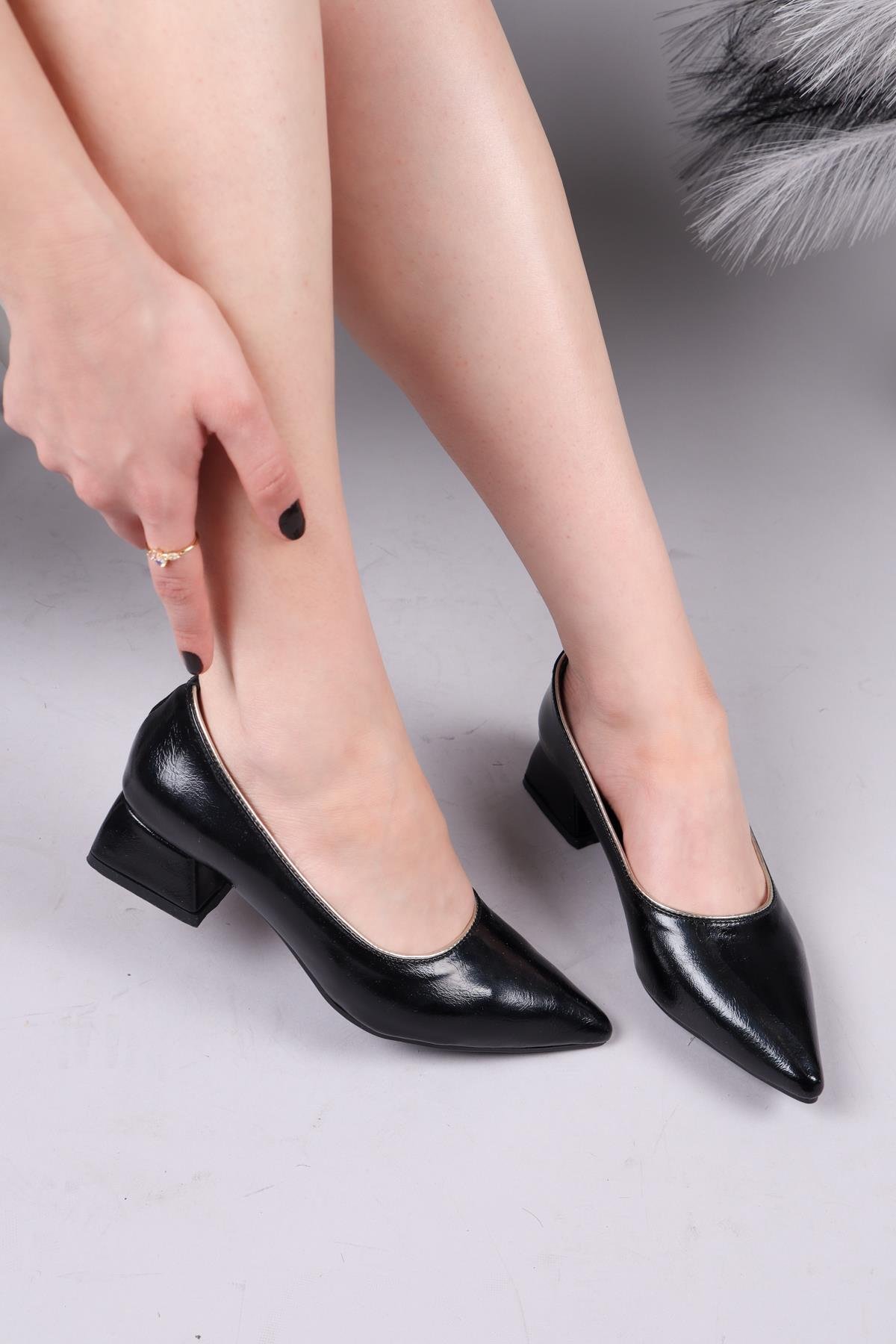 ASPEN Margelli Alçak Topuklu Ayakkabı SİYAHTOPUKLU AYAKKABI