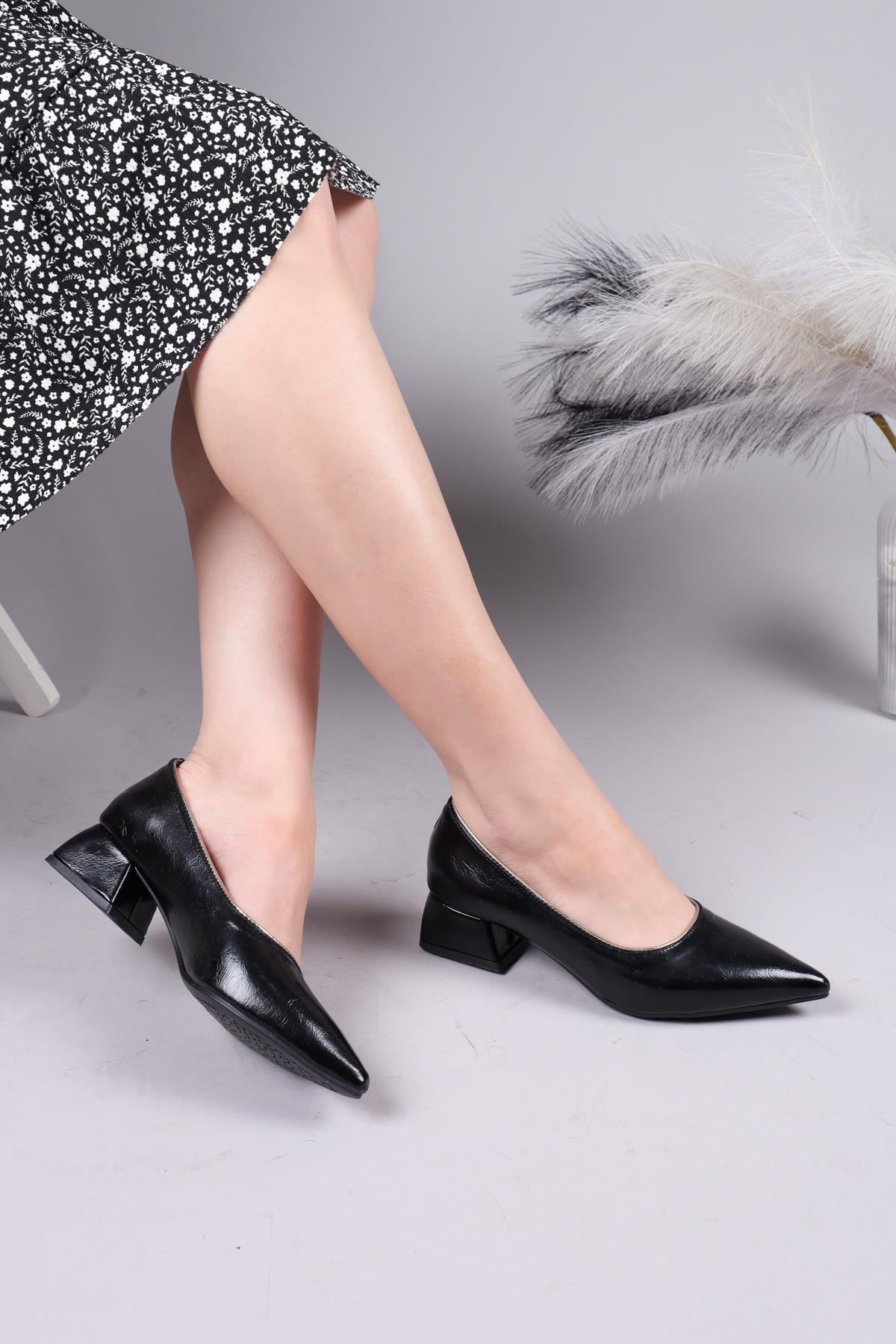 ASPEN Margelli Alçak Topuklu Ayakkabı SİYAHTOPUKLU AYAKKABI