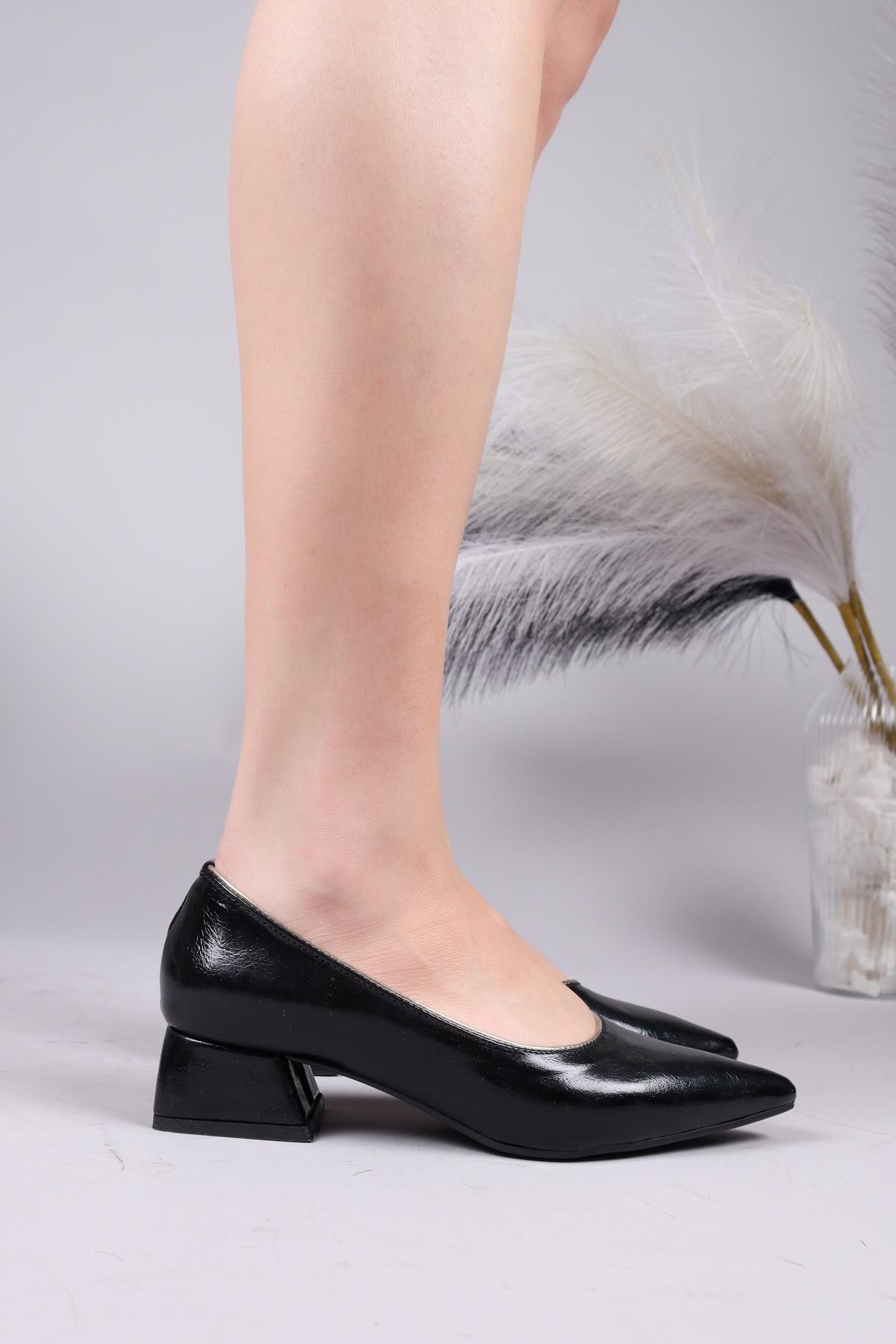 ASPEN Margelli Alçak Topuklu Ayakkabı SİYAHTOPUKLU AYAKKABI
