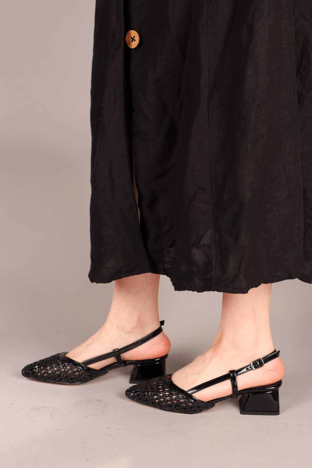 AURORA  Alçak Topuklu Örgü Stiletto SİYAHTOPUKLU AYAKKABI