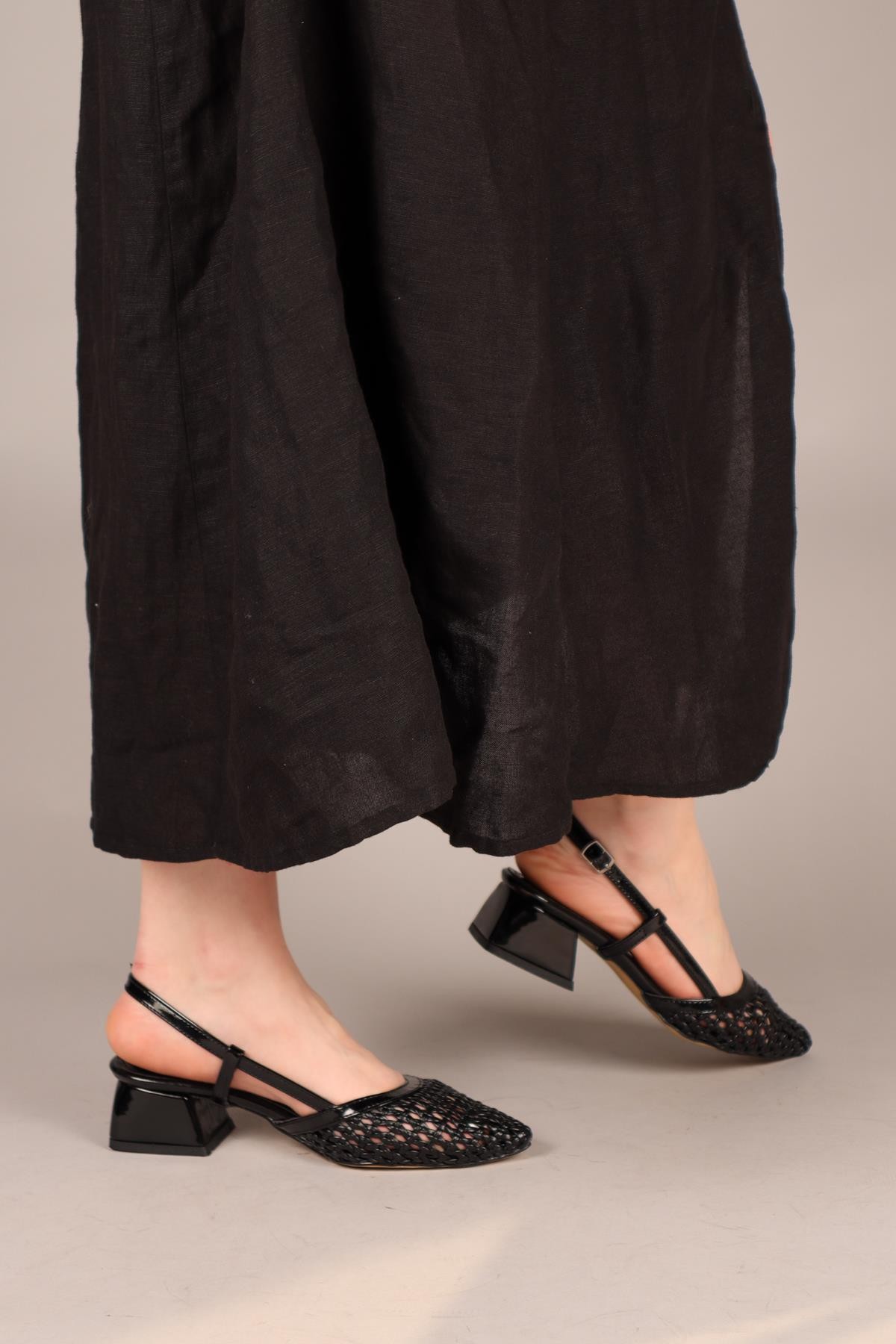 AURORA  Alçak Topuklu Örgü Stiletto SİYAHTOPUKLU AYAKKABI