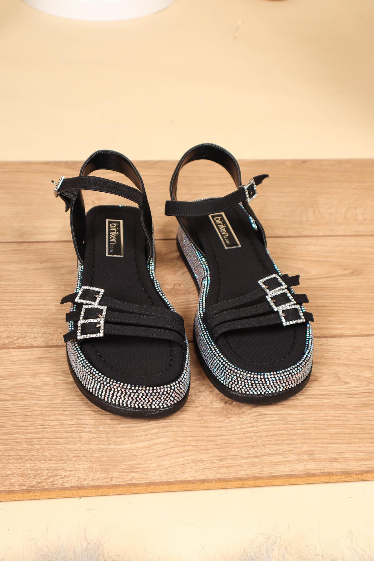 Bilek Bağlı Tabanı Taşlı Sandalet SİYAHSANDALET