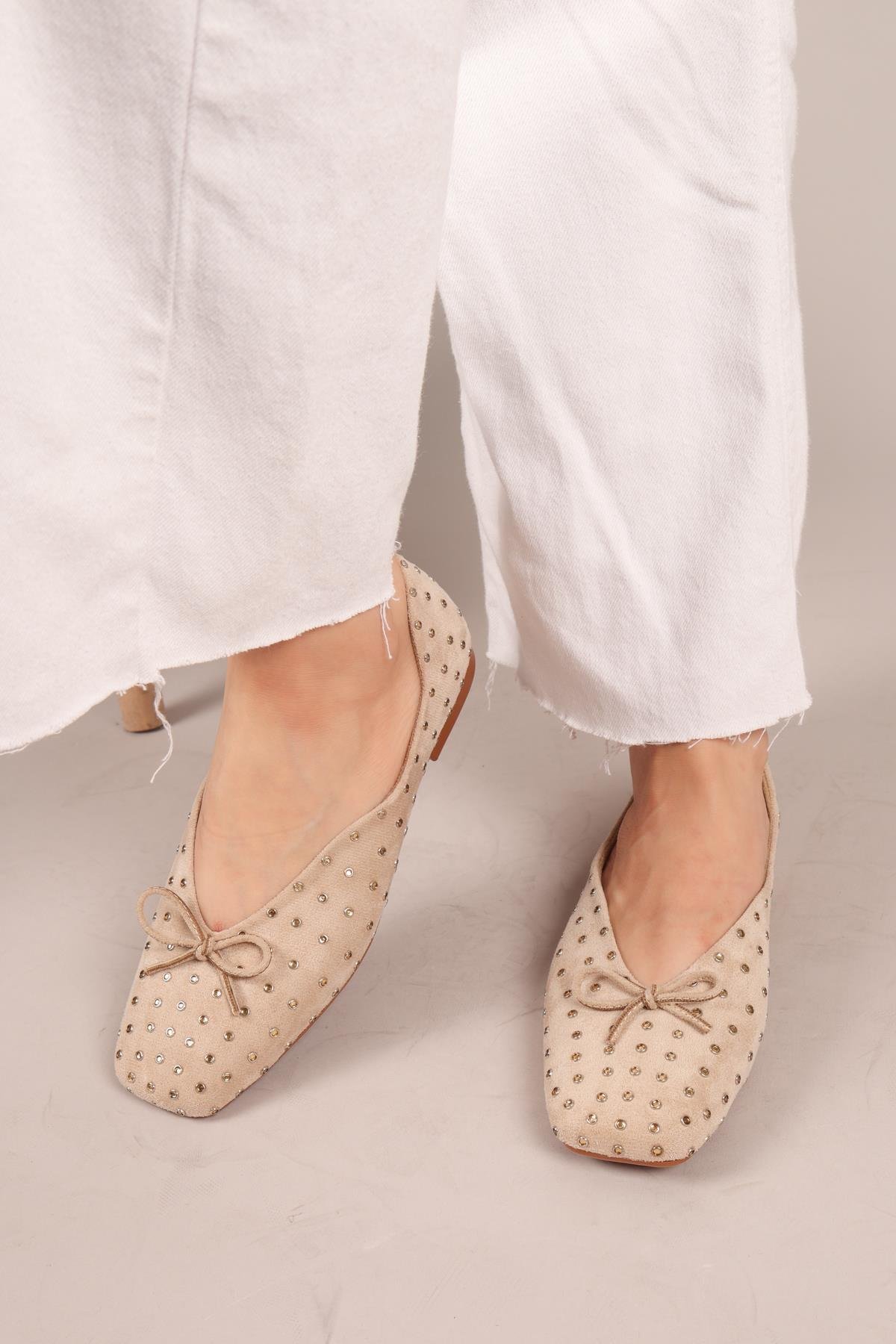 BOTROP Fiyonklu Süet Babet BEJBABET