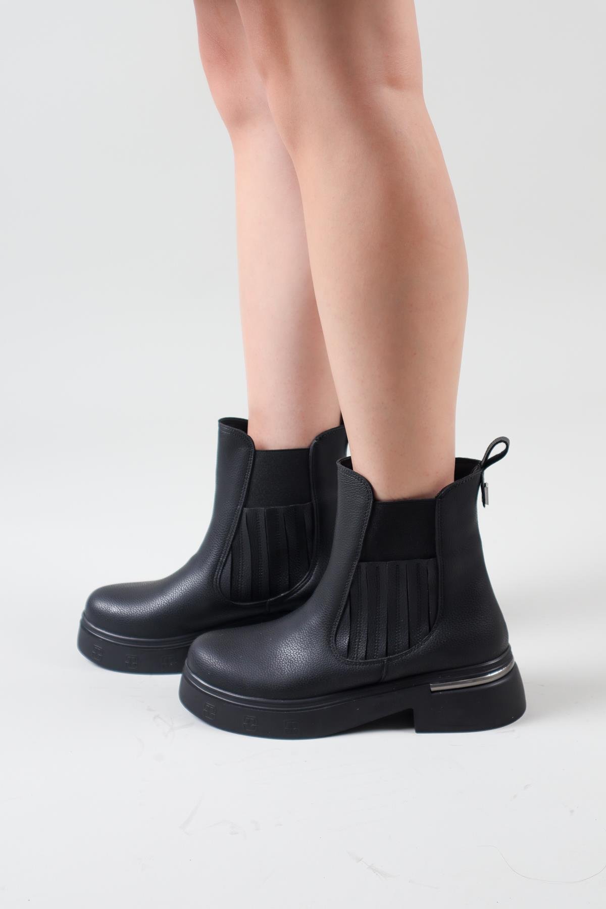 BOYANA Lastikli Kadın Bot SİYAHBOT