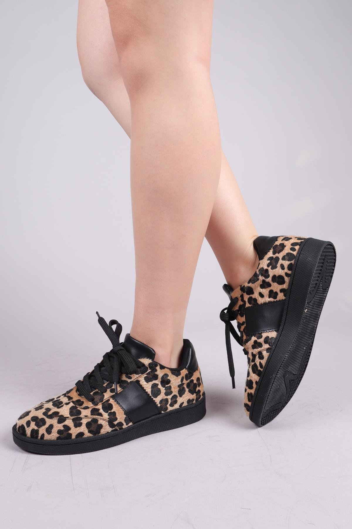 CARVER Leopar Desenli Sneakers SİYAHSPOR AYAKKABI