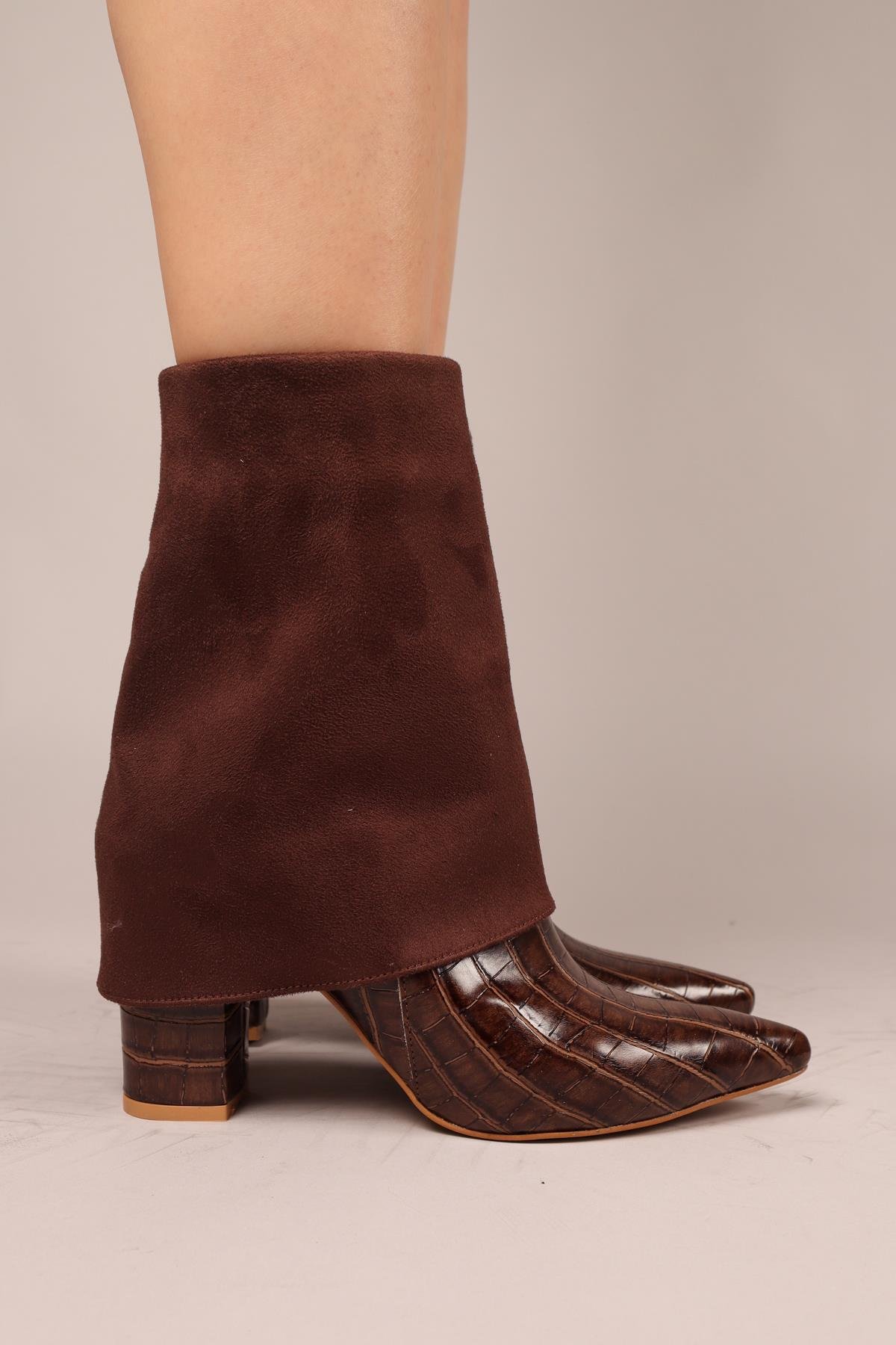 CİBUTİ Süet-Kroko Garnili Topuklu Bot KAHVERENGİBOT