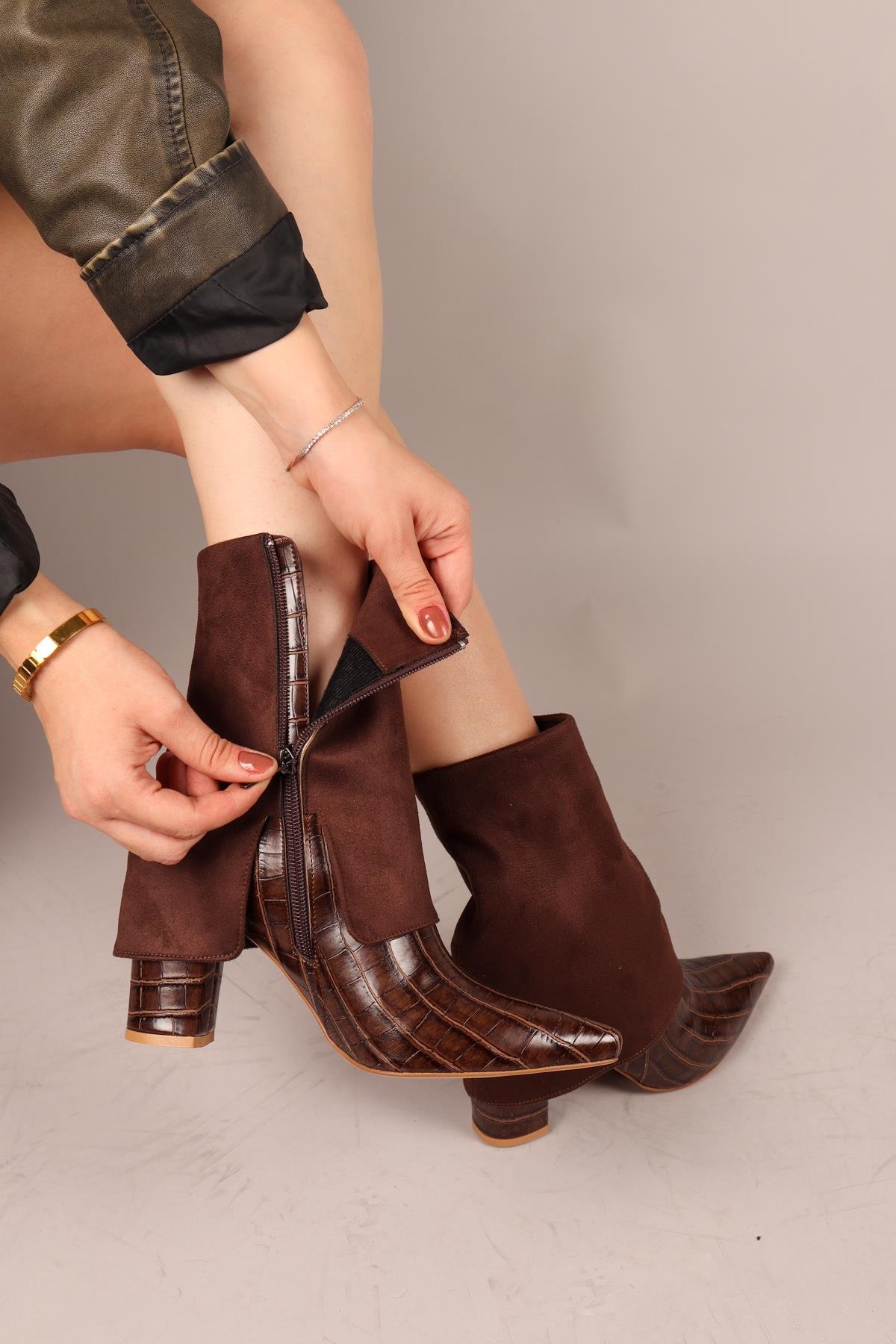 CİBUTİ Süet-Kroko Garnili Topuklu Bot KAHVERENGİBOT