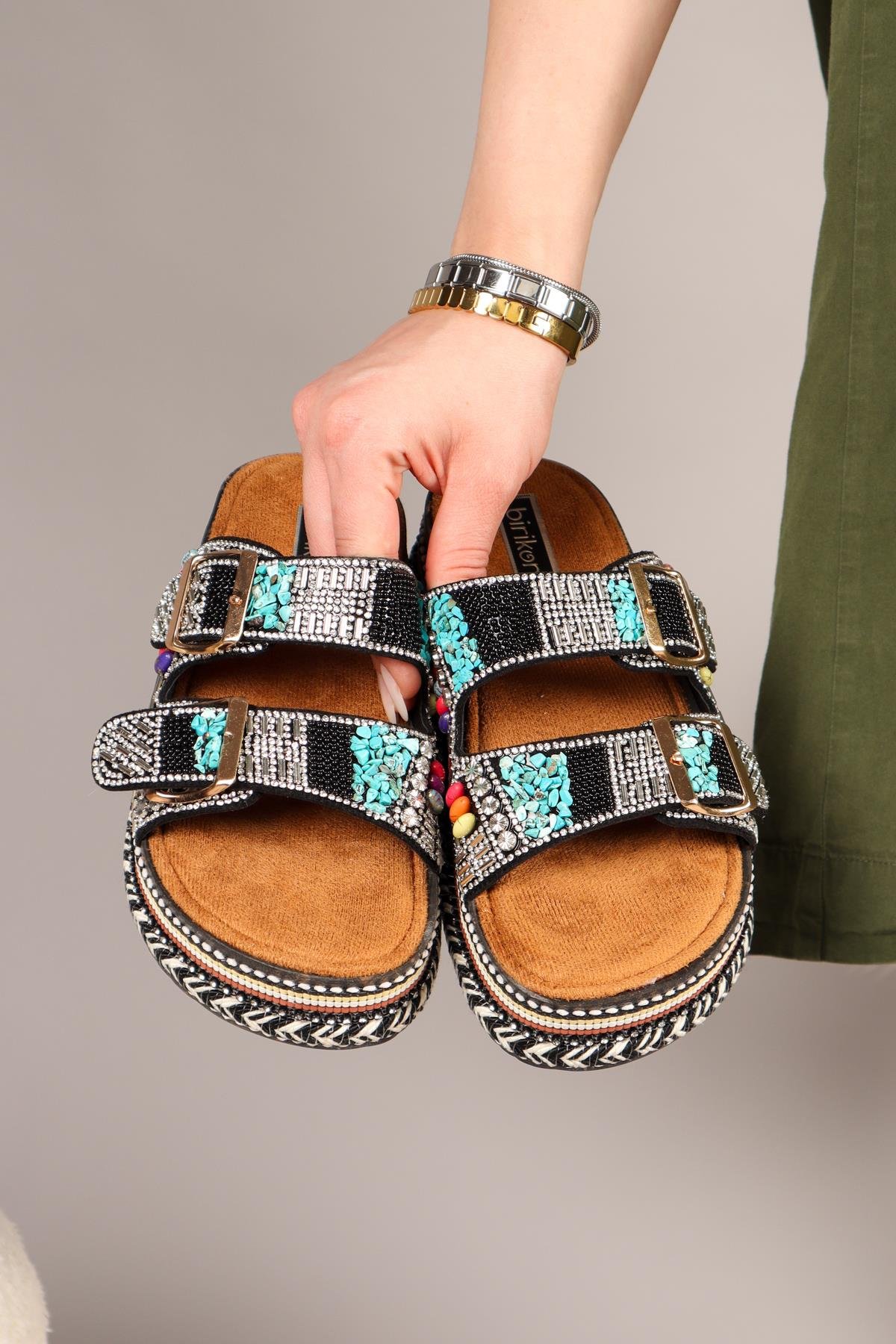 CONCHA Boncuk ve Taş Aksesuarlı Terlik SİYAHTERLİK