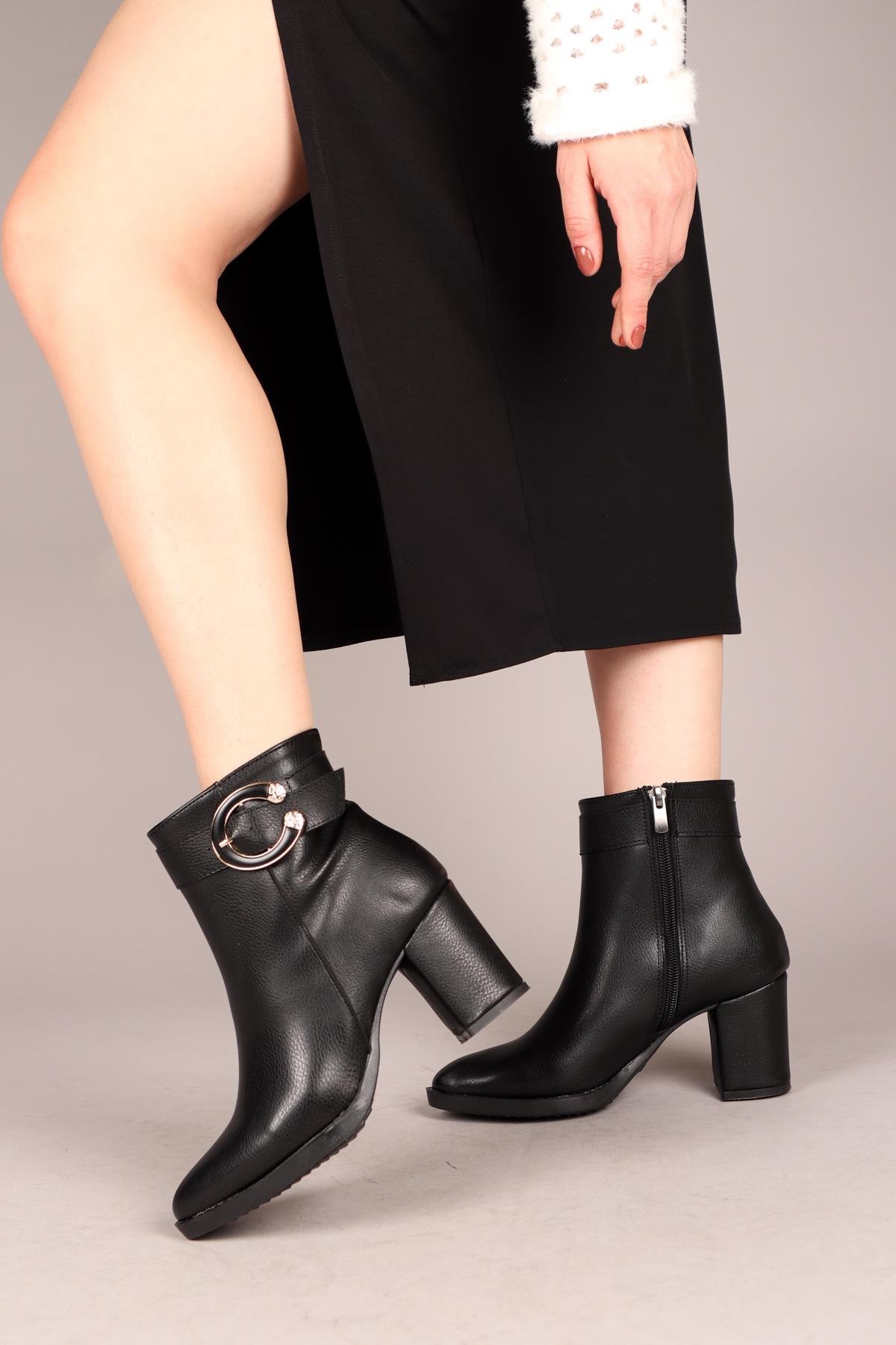 DALİA Kemerli-Tokalı Kadın Topuklu Bot SİYAHBOT