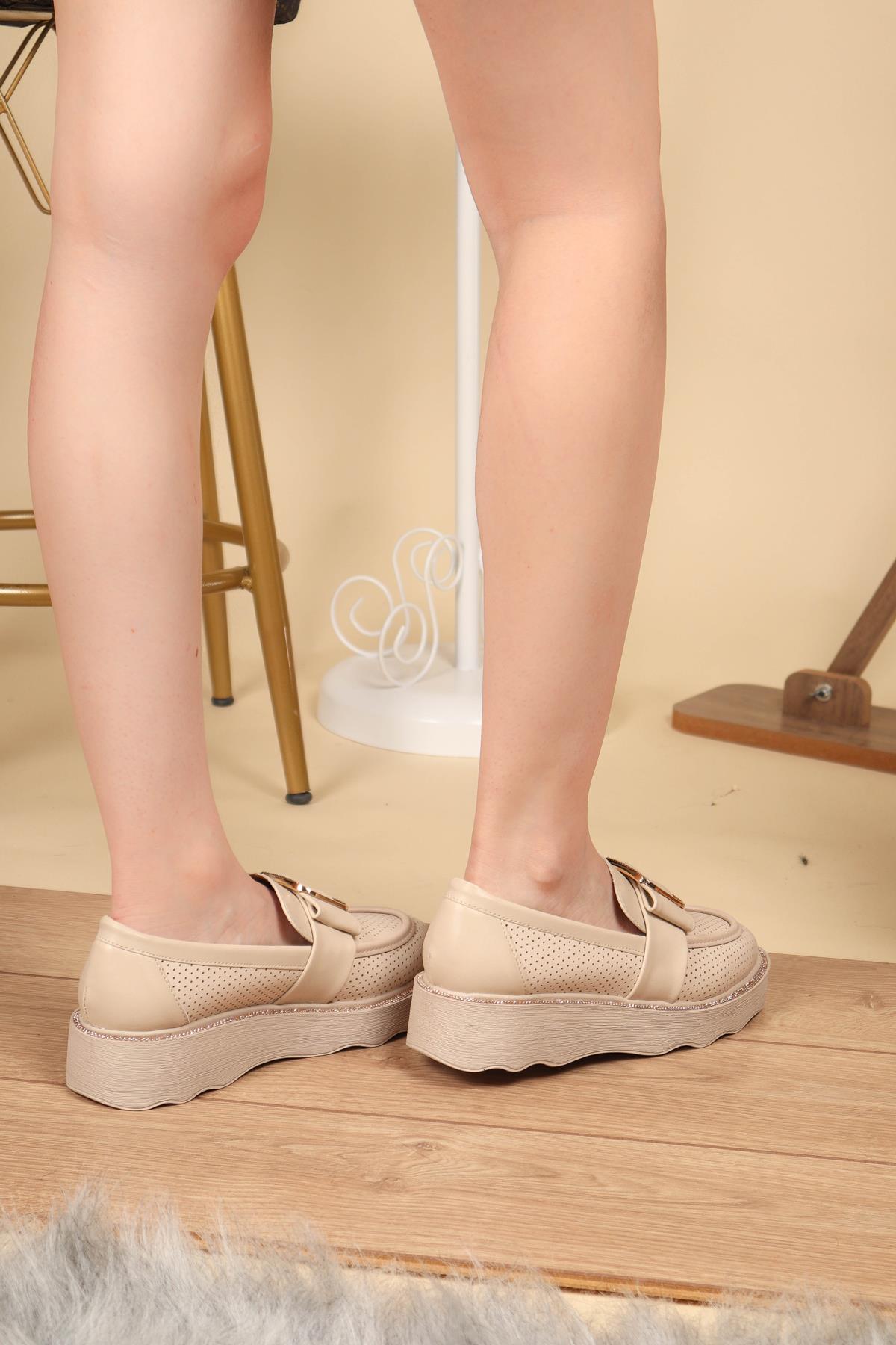 Delikli Tokalı Kalın Tabanlı Loafer KREMBABET