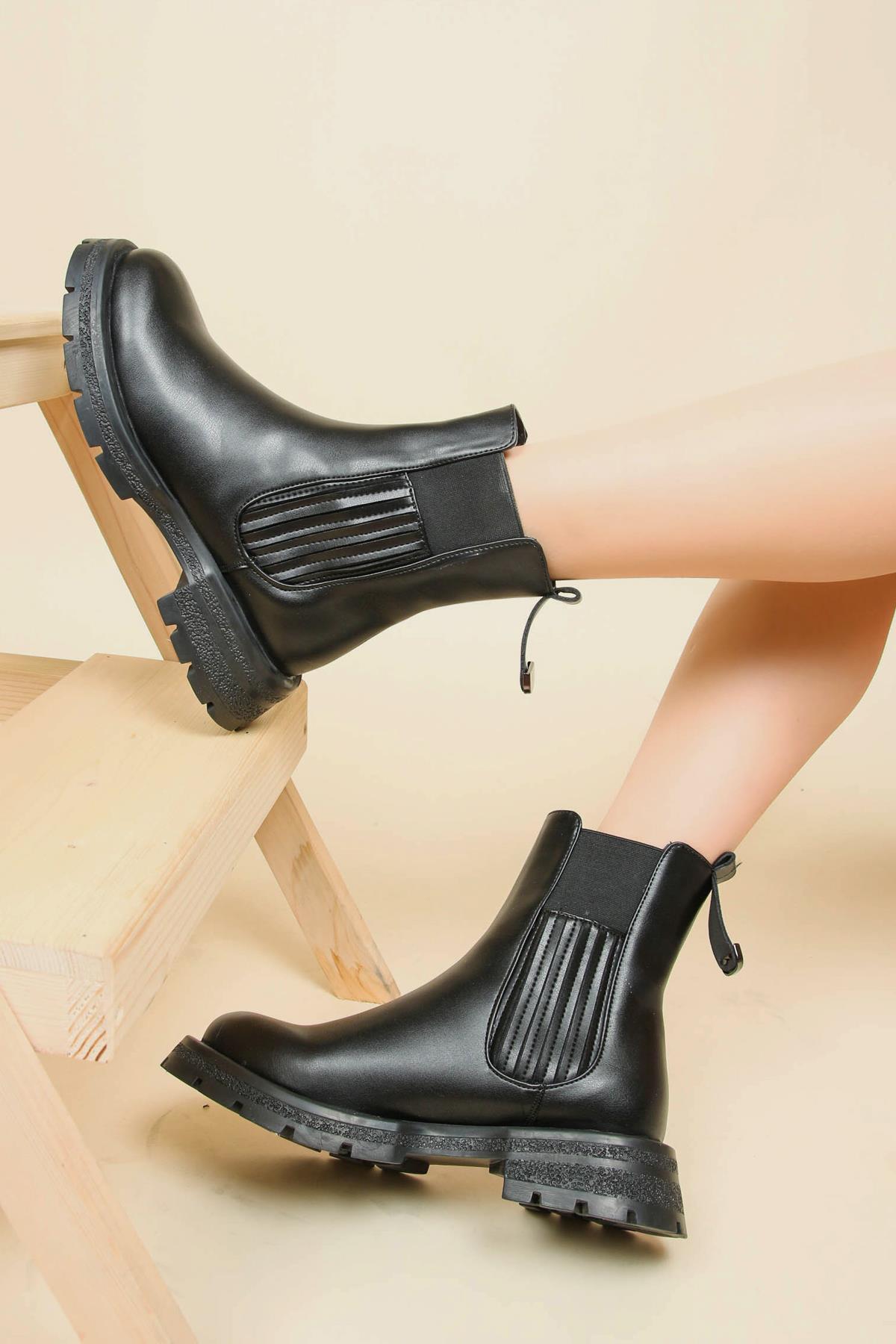 Dikiş Lastikli Bot SİYAHBOT