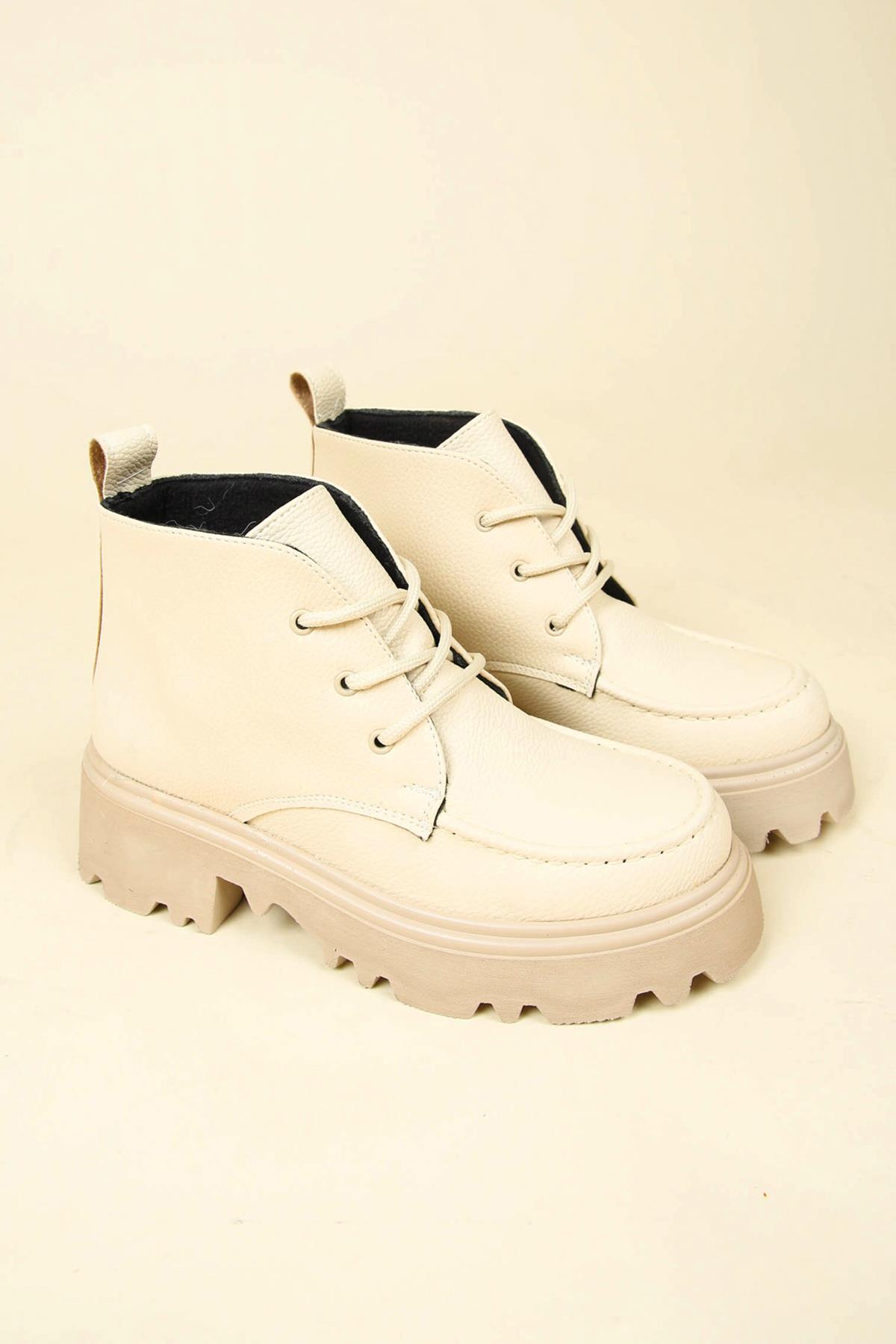 Dikiş ve Bağcıklı Bot TENBOT