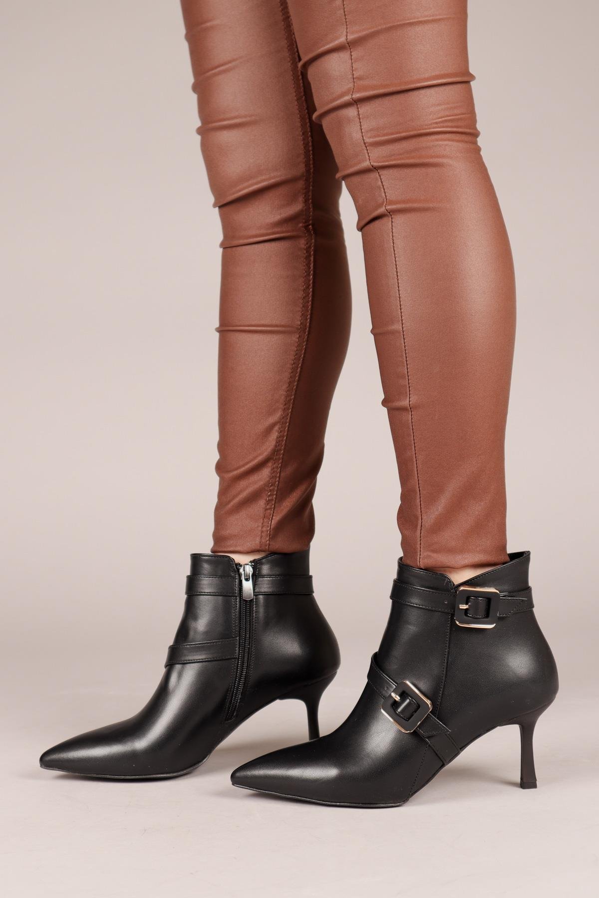 ERİKA Cilt Tokalı Topuklu Bot SİYAHBOT