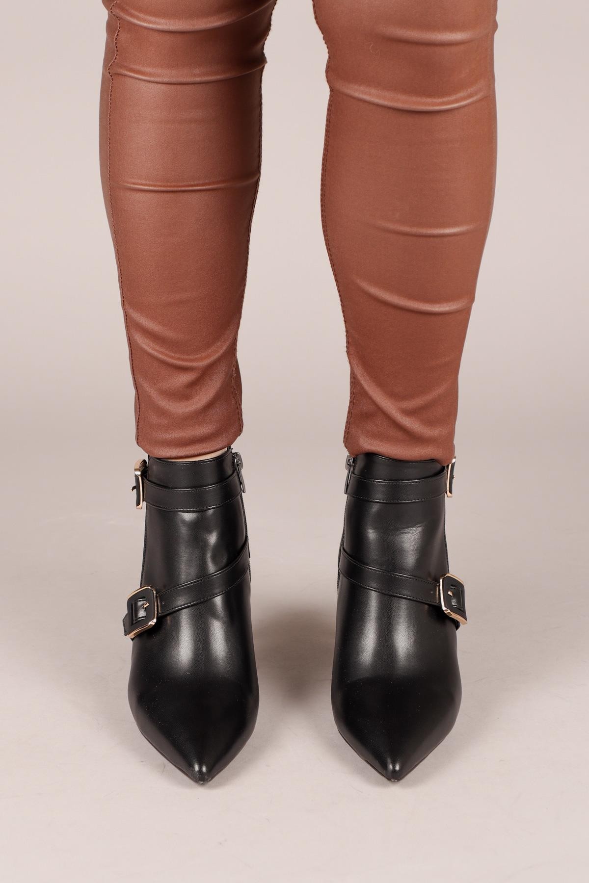 ERİKA Cilt Tokalı Topuklu Bot SİYAHBOT