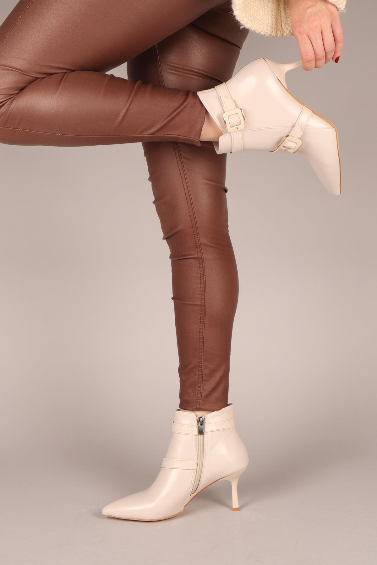 ERİKA Cilt Tokalı Topuklu Bot TENBOT